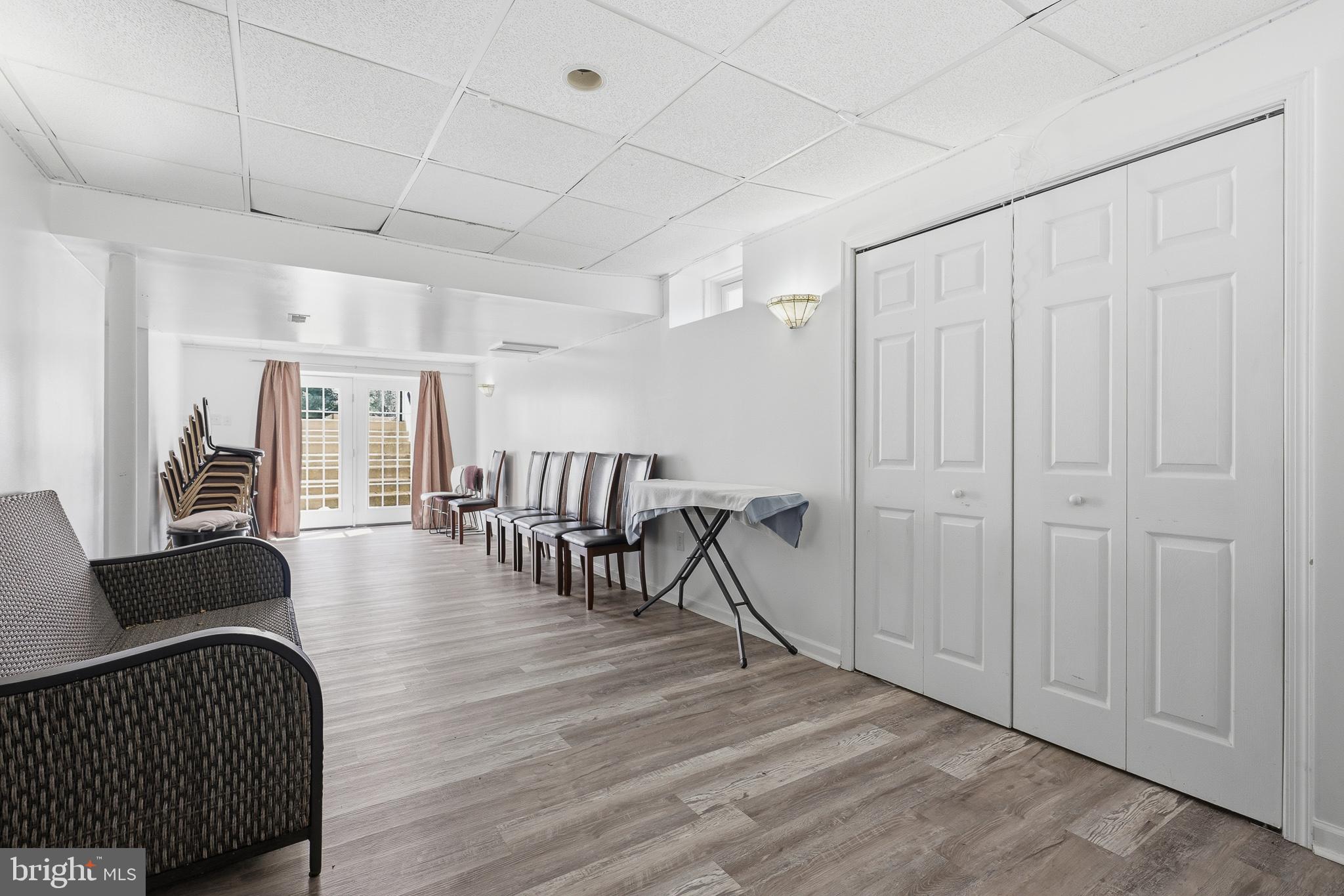 RED LION CHASE - Residential