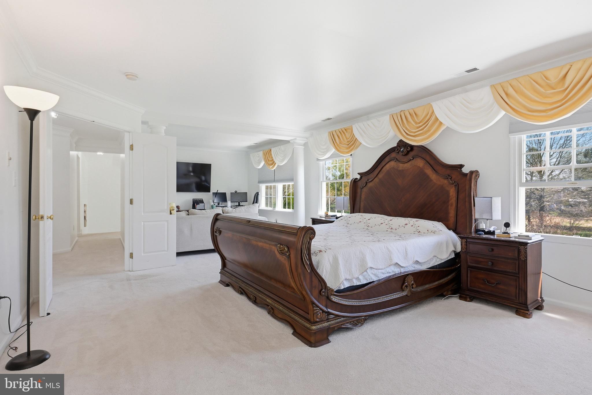 RED LION CHASE - Residential