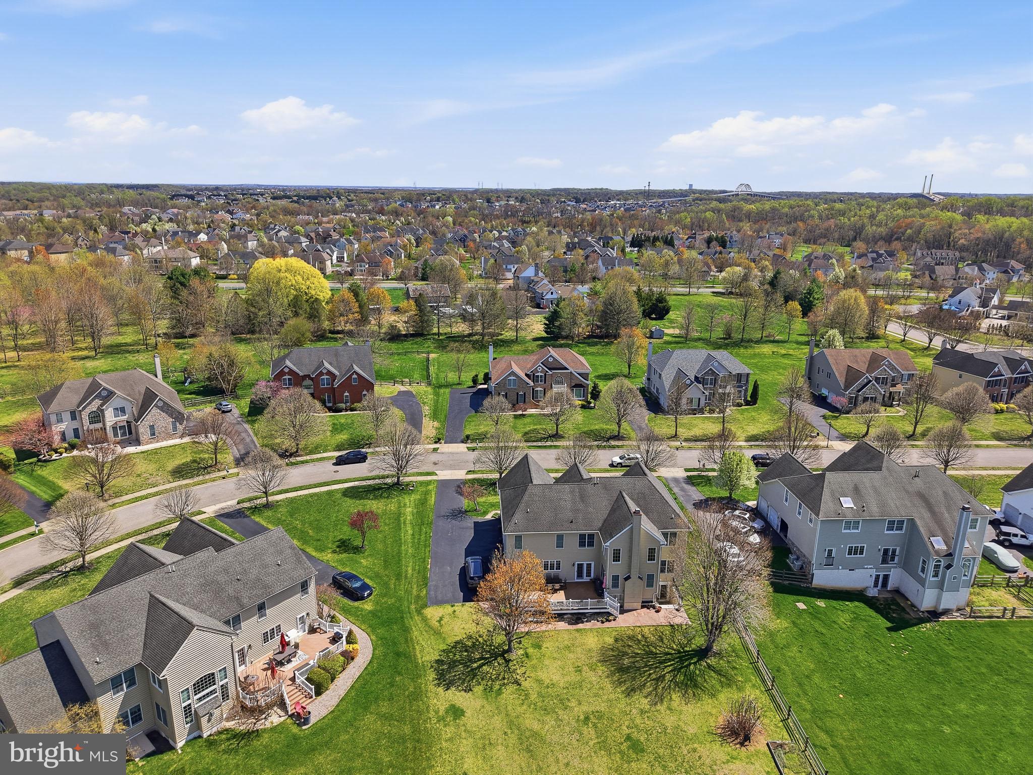 RED LION CHASE - Residential