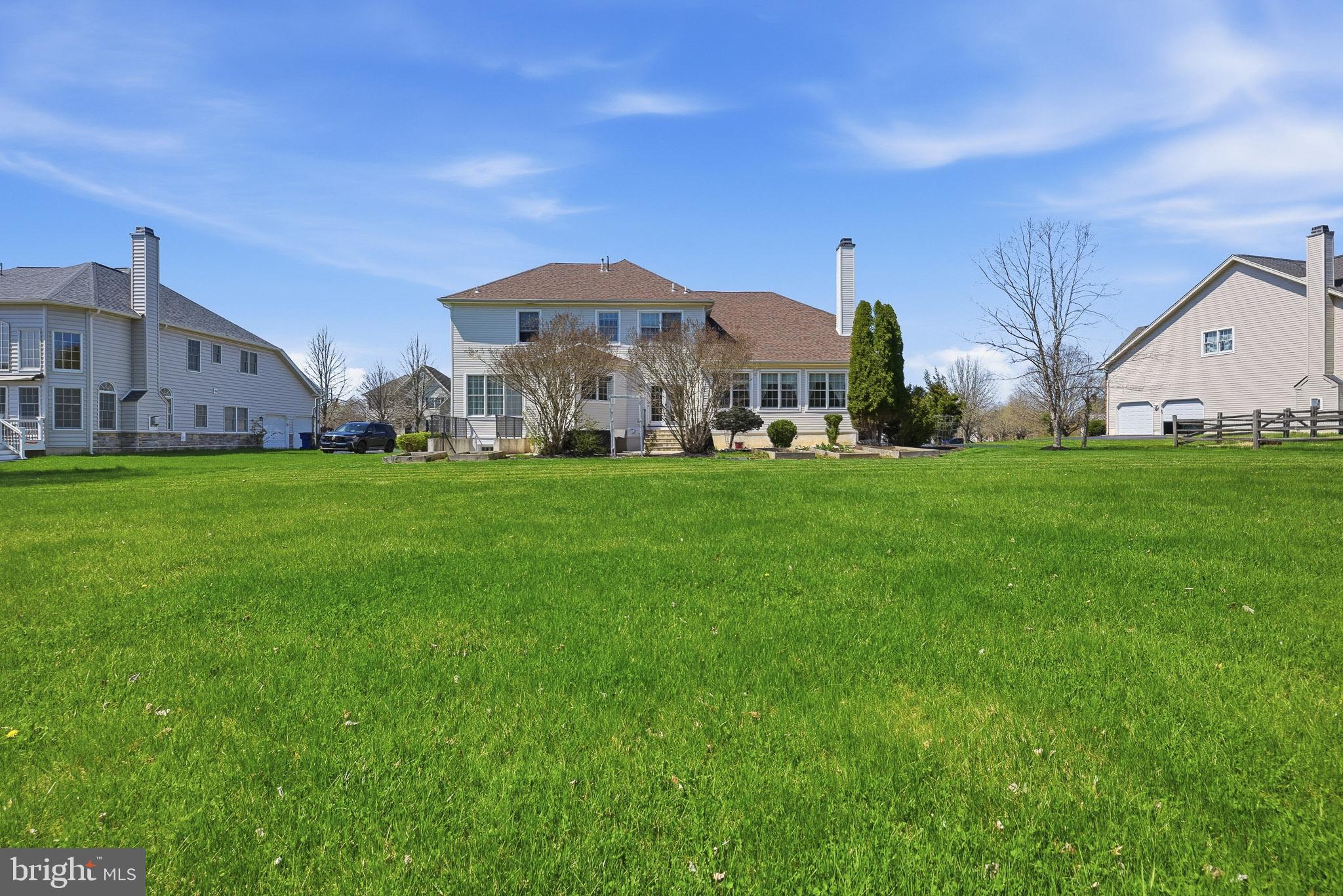 RED LION CHASE - Residential