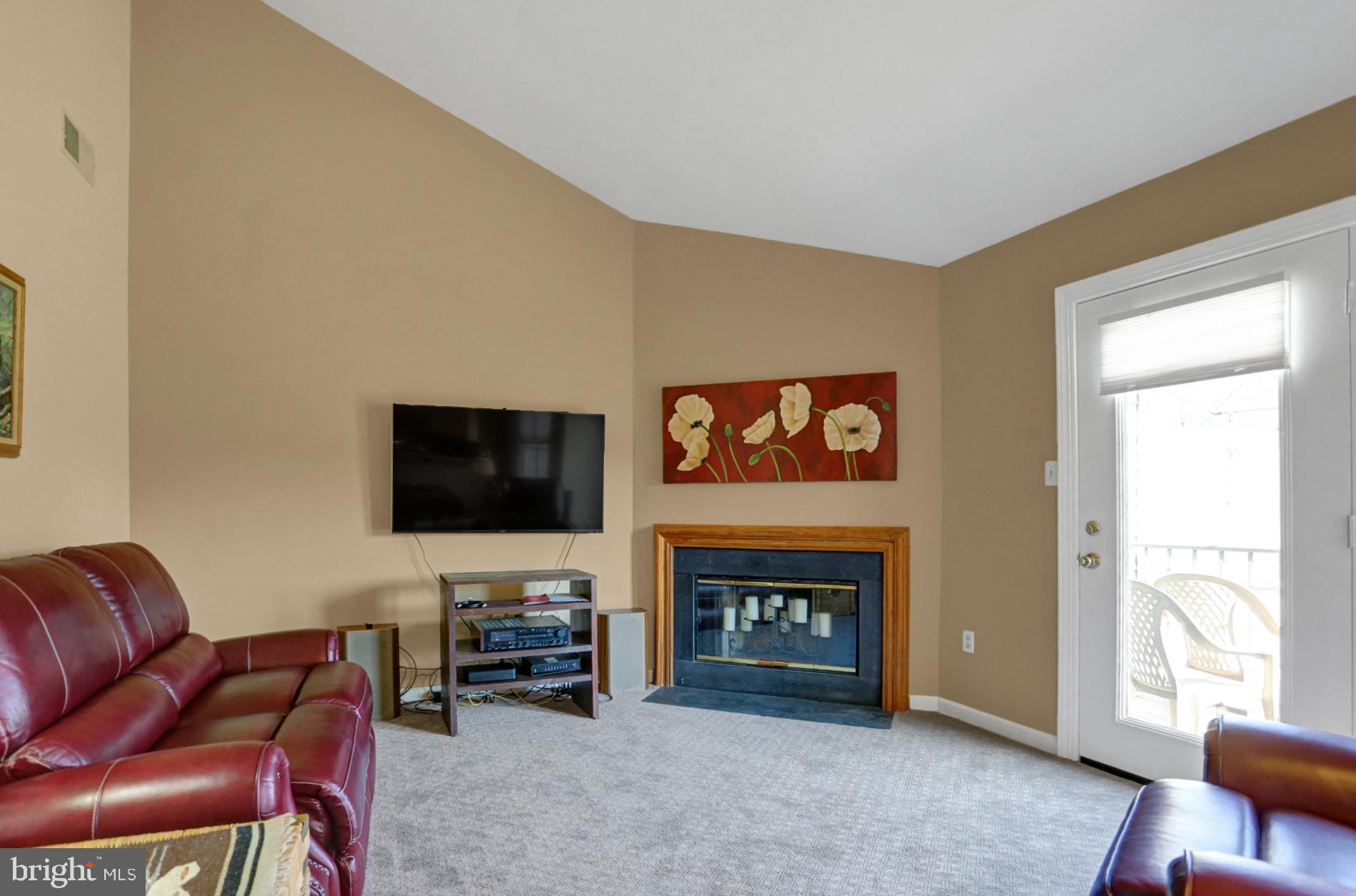 STONE HILL FARMS - Residential