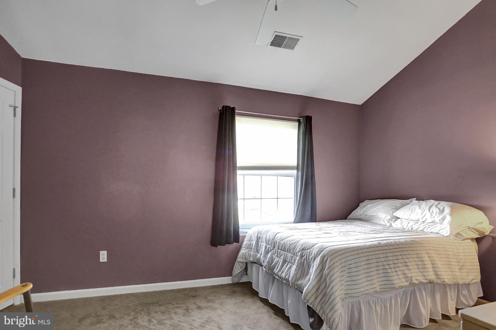 STONE HILL FARMS - Residential