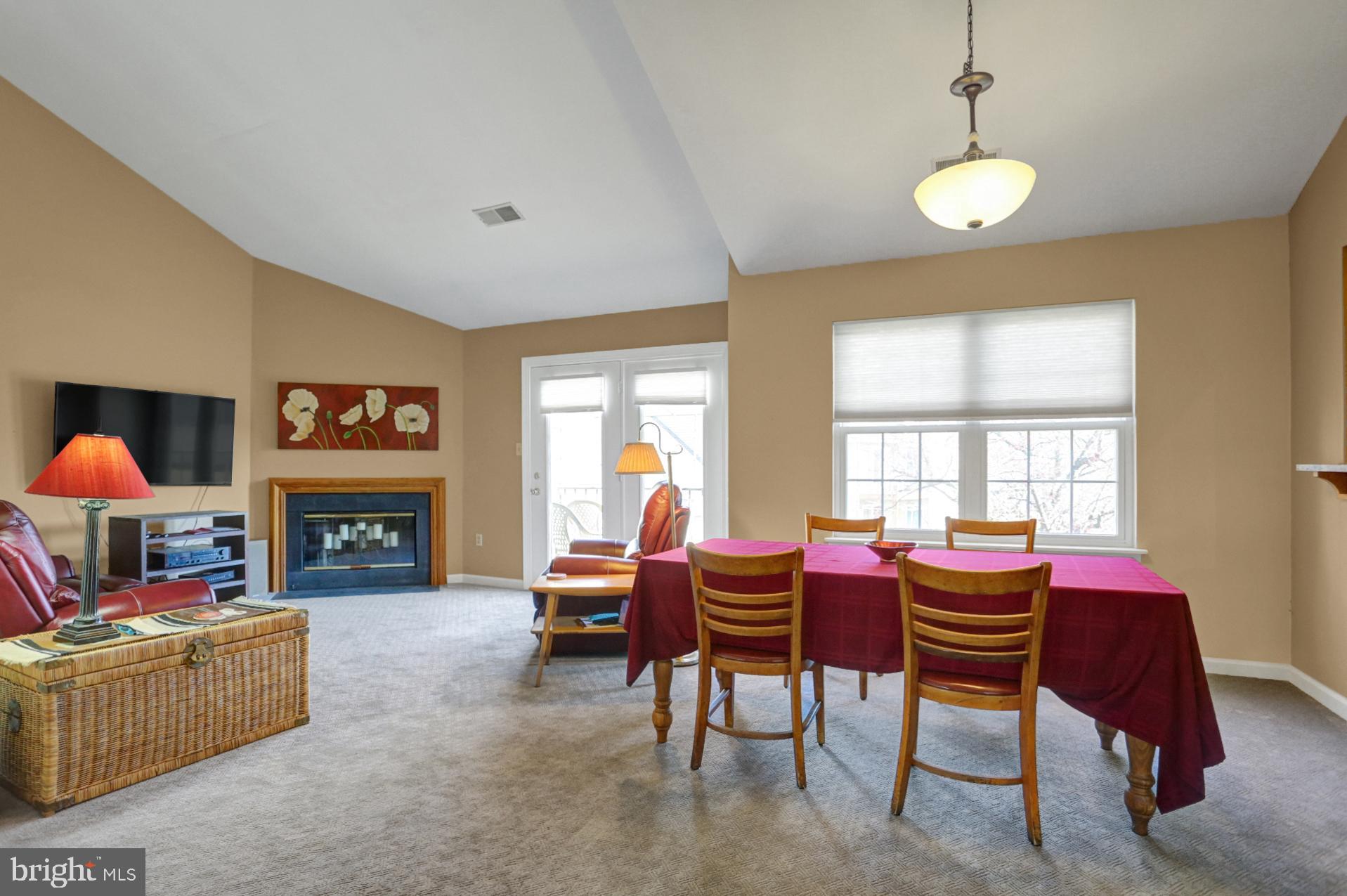 STONE HILL FARMS - Residential