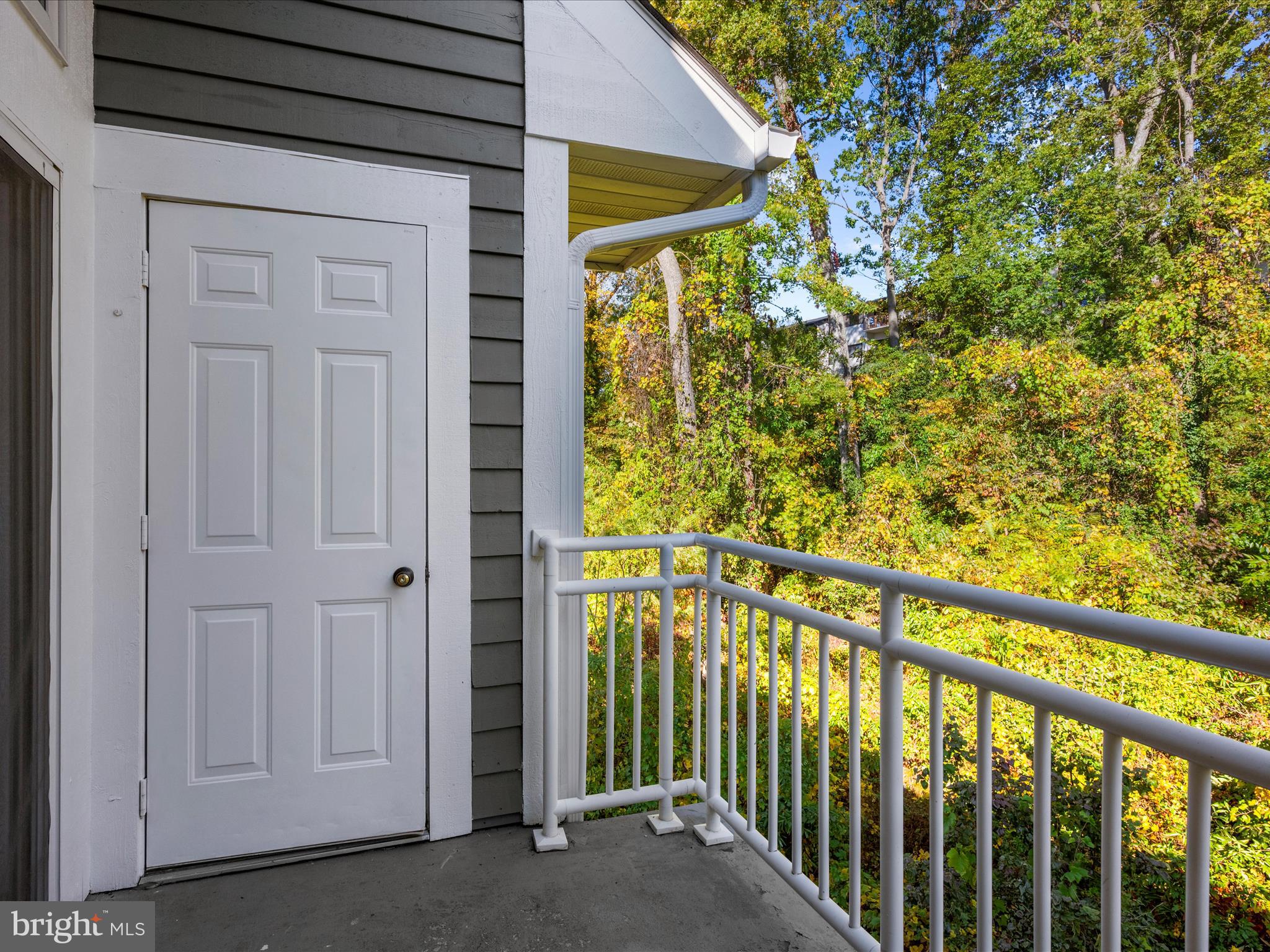 FAIRWAYS BAY HILLS CONDOMINIUMS - Residential