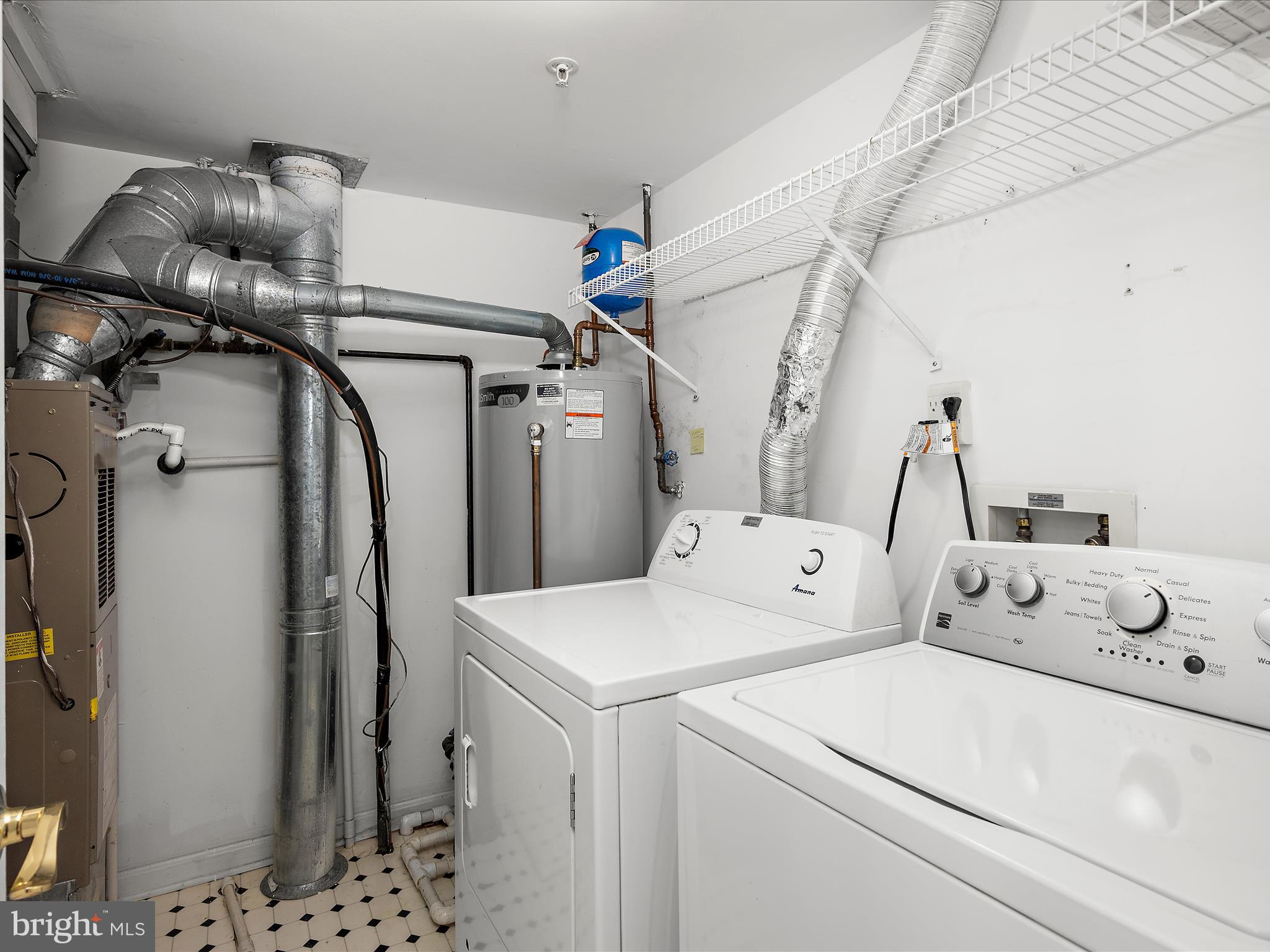 FAIRWAYS BAY HILLS CONDOMINIUMS - Residential