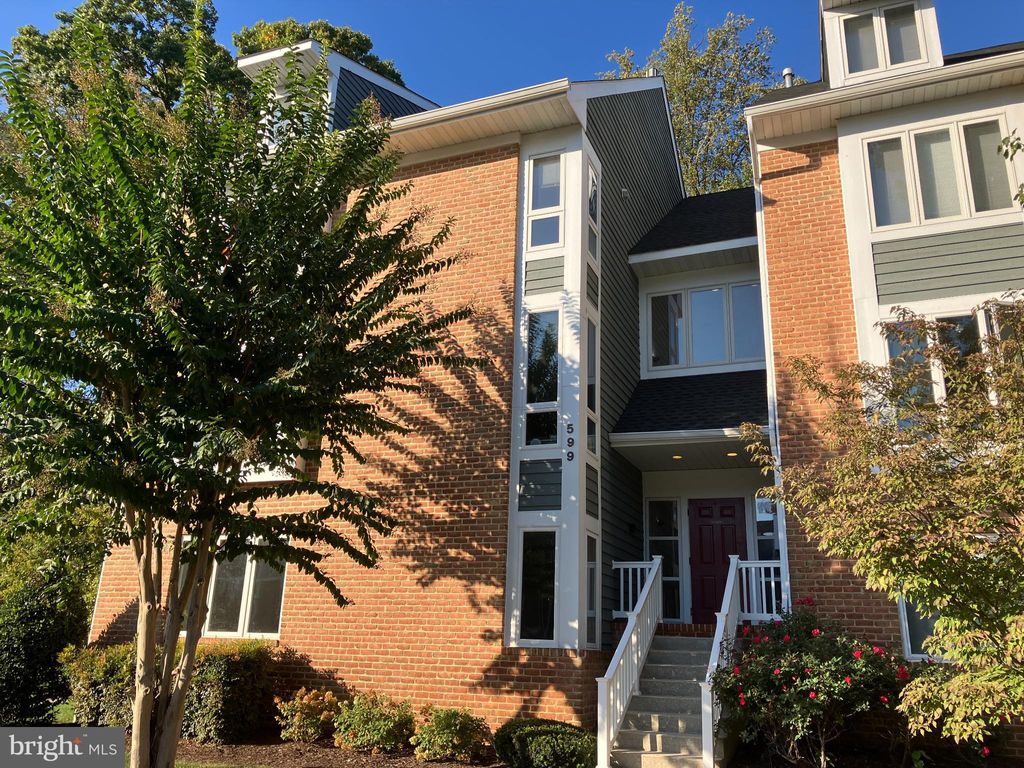 Photo of 599 Oakland Hills Drive #3A, ARNOLD, MD 21012 (MLS # MDAA2129422)