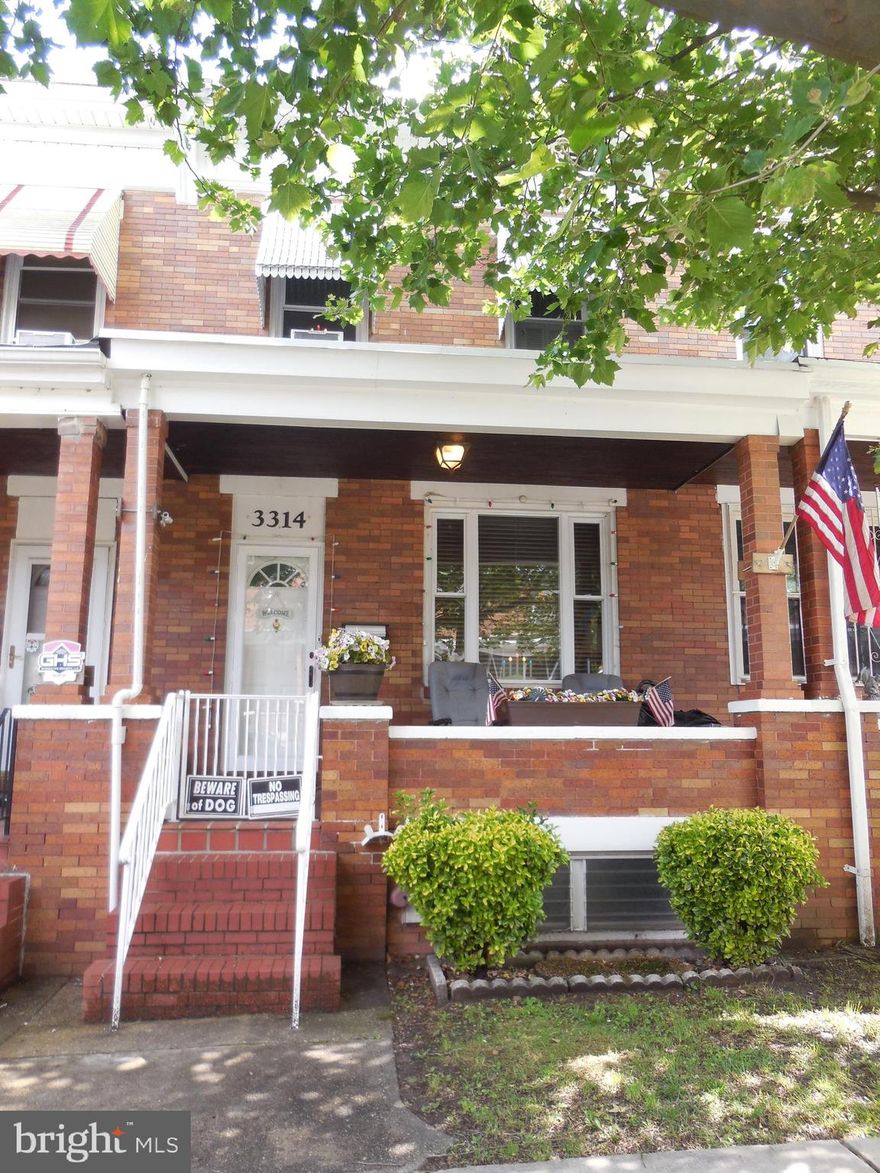 BUFF BRICK, PORCH FRONT TOWNHOUSE * IDEAL FOR 1ST TIME HOME BUYER OR INVESTOR * FULL UMINPROVED BASEMENT BRING YOUR IMAGINATION * PRIVACY FENCED BACK YARD WITH PARKING * 2 BLOCKS TO HERRING RUN PARK * CLOSE TO PUBLIC TRANSPORTATION AND SHOPPING * WHY RENT WHEN YOU CAN OWN * BUYER RESPONSIBLE FOR ANY PROPERTY LEFT IN THE HOME