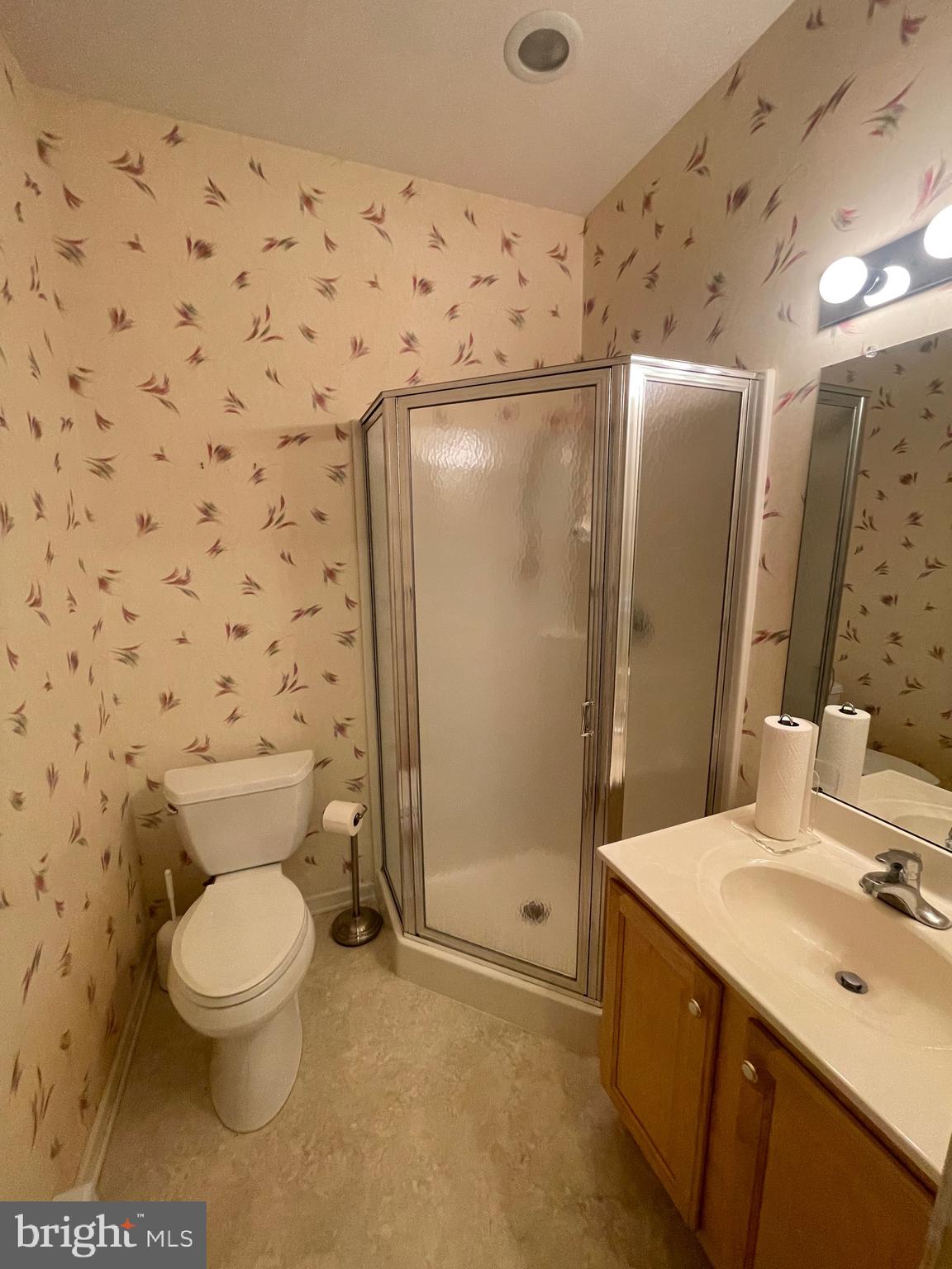 SUMMERLAND MANOR - Residential