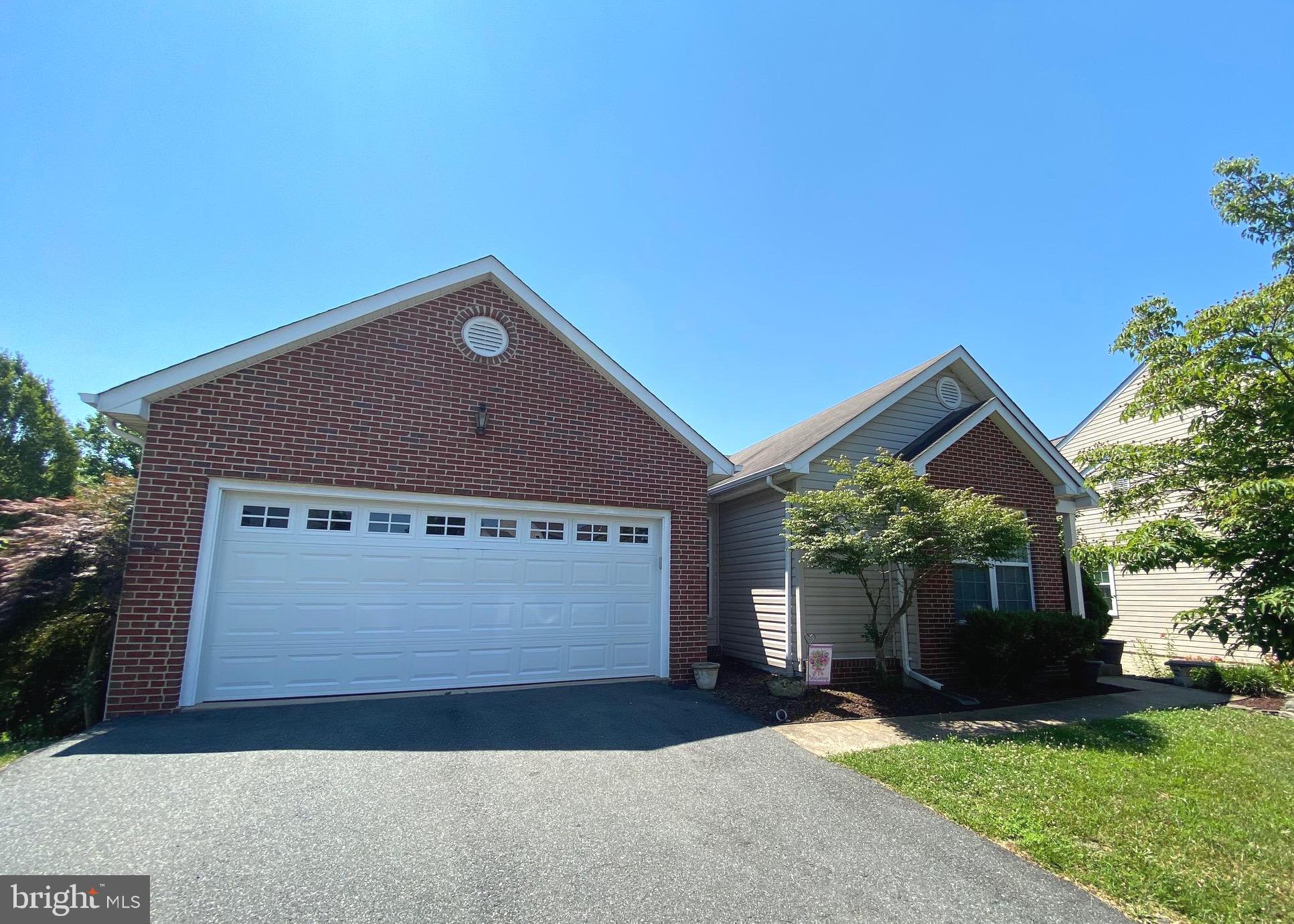 THE WOODS AT PARK RIDGE - Residential Lease