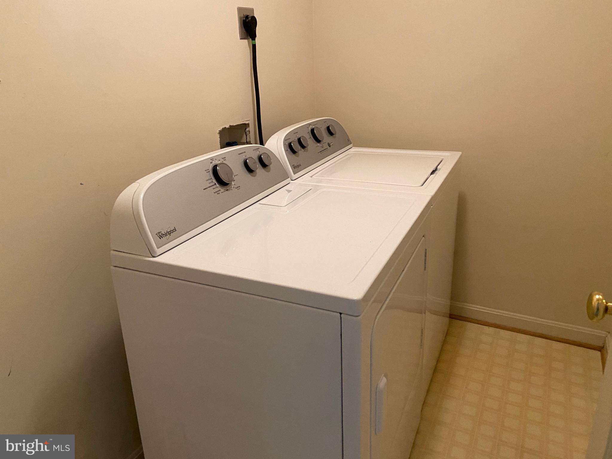 THE WOODS AT PARK RIDGE - Residential Lease