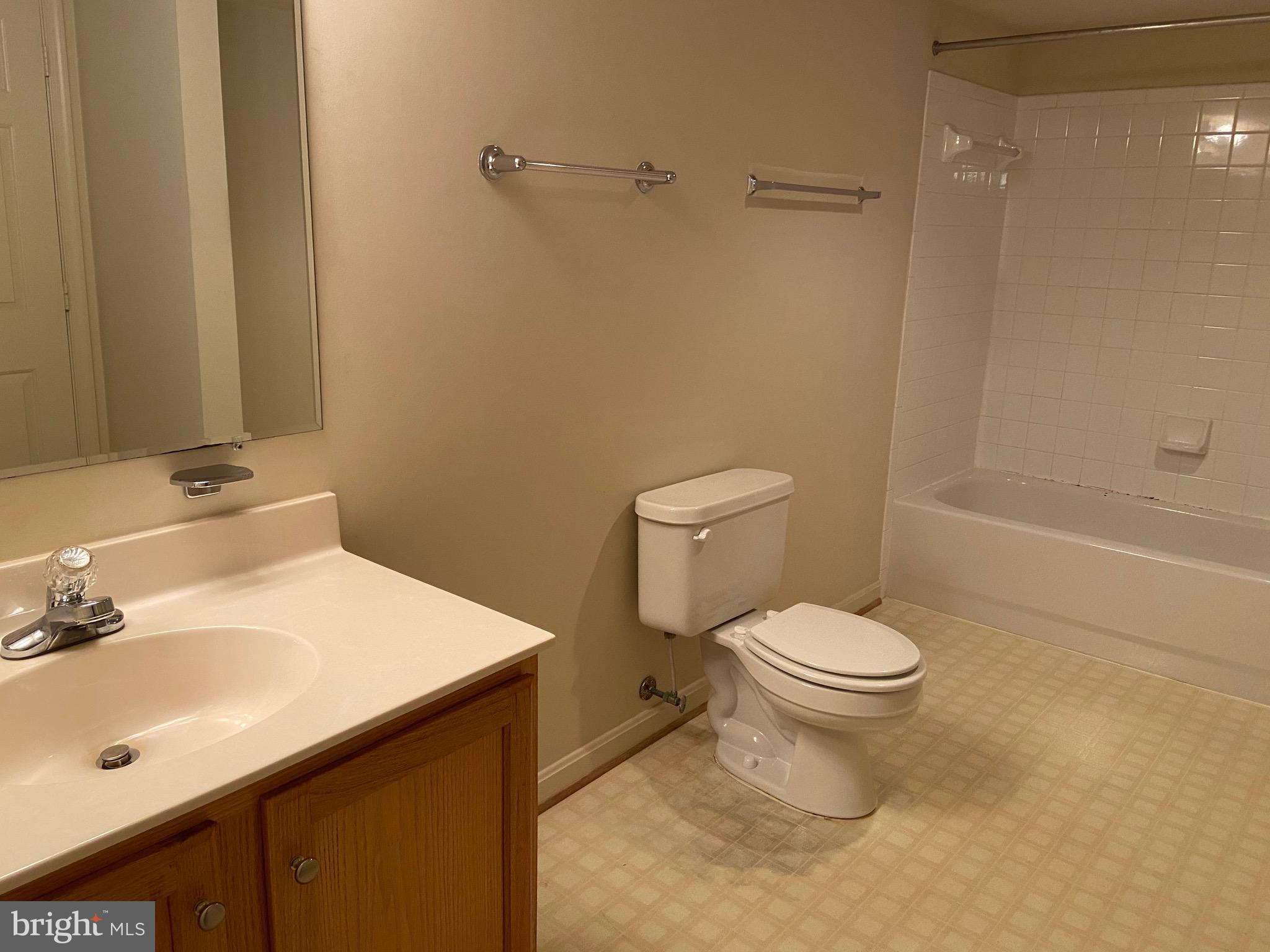 THE WOODS AT PARK RIDGE - Residential Lease