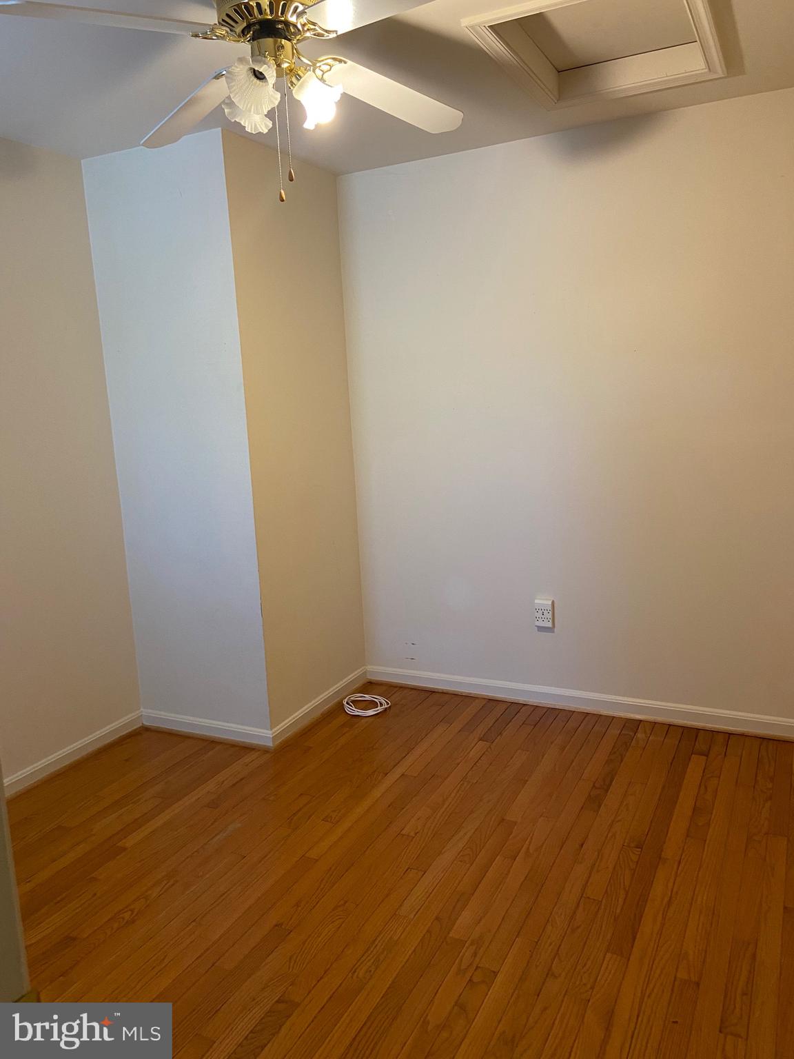 THE WOODS AT PARK RIDGE - Residential Lease