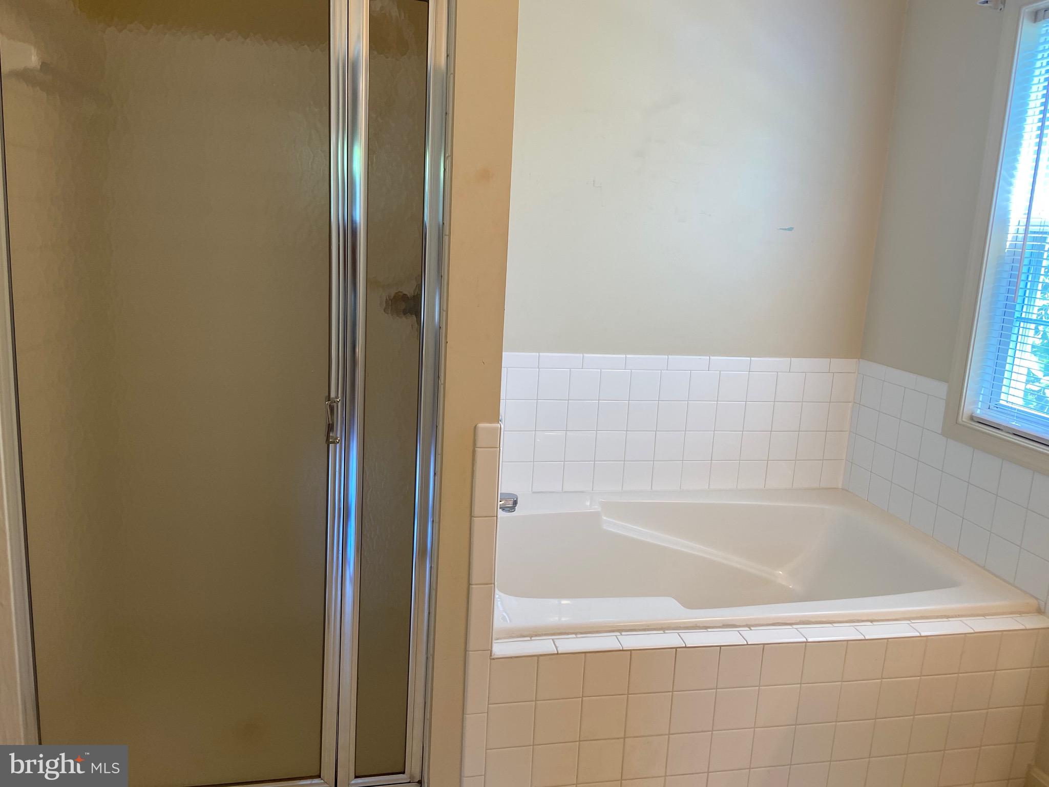 THE WOODS AT PARK RIDGE - Residential Lease