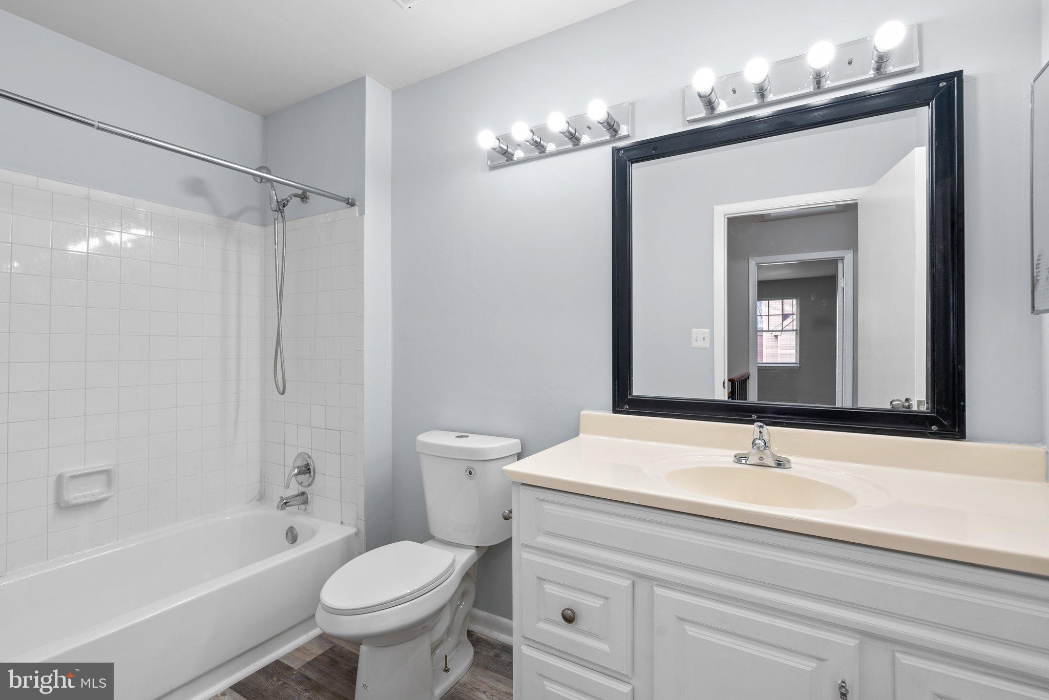 GREENFIELDS - Residential