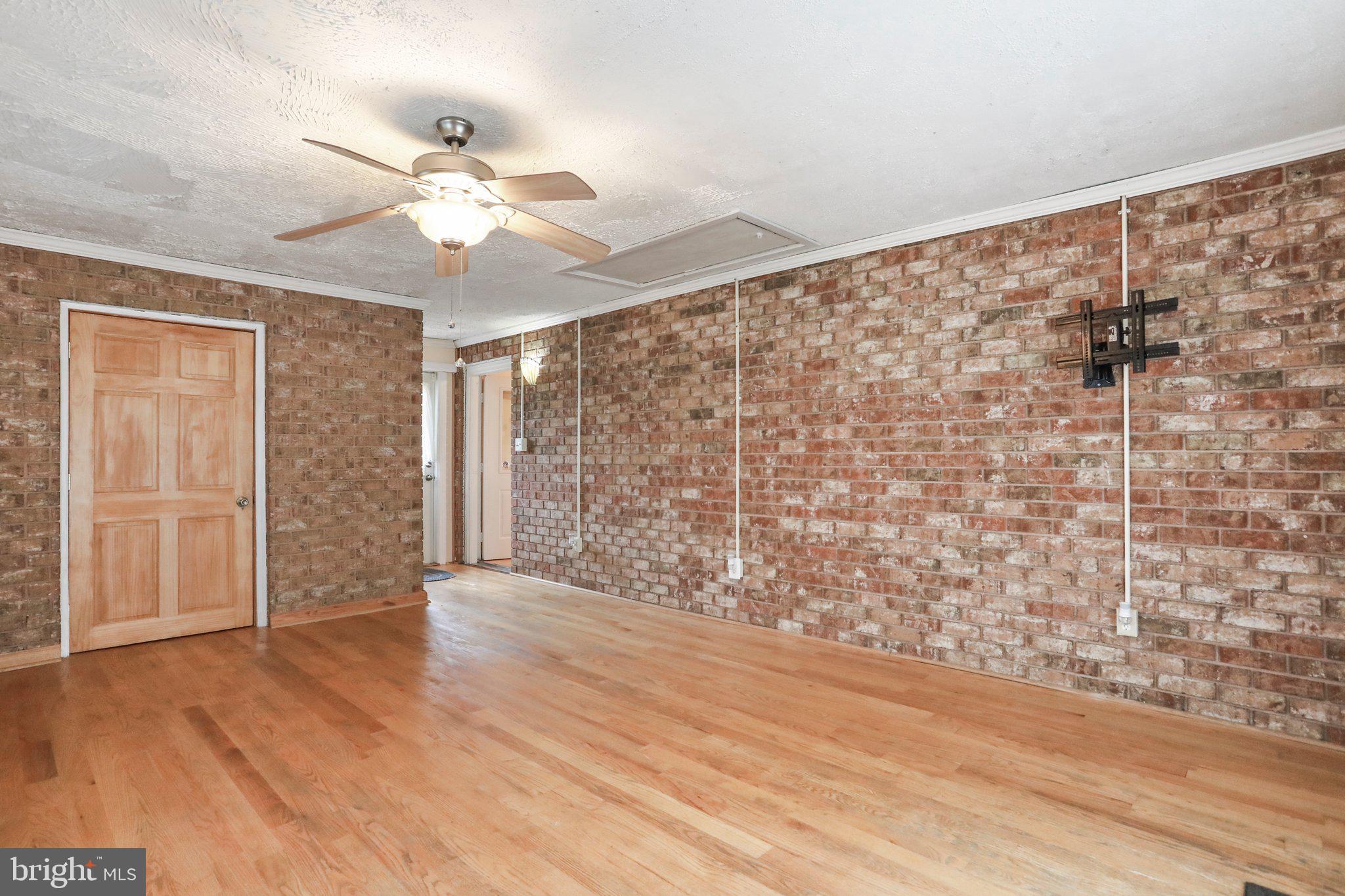 SKY-LIN PARK - Residential