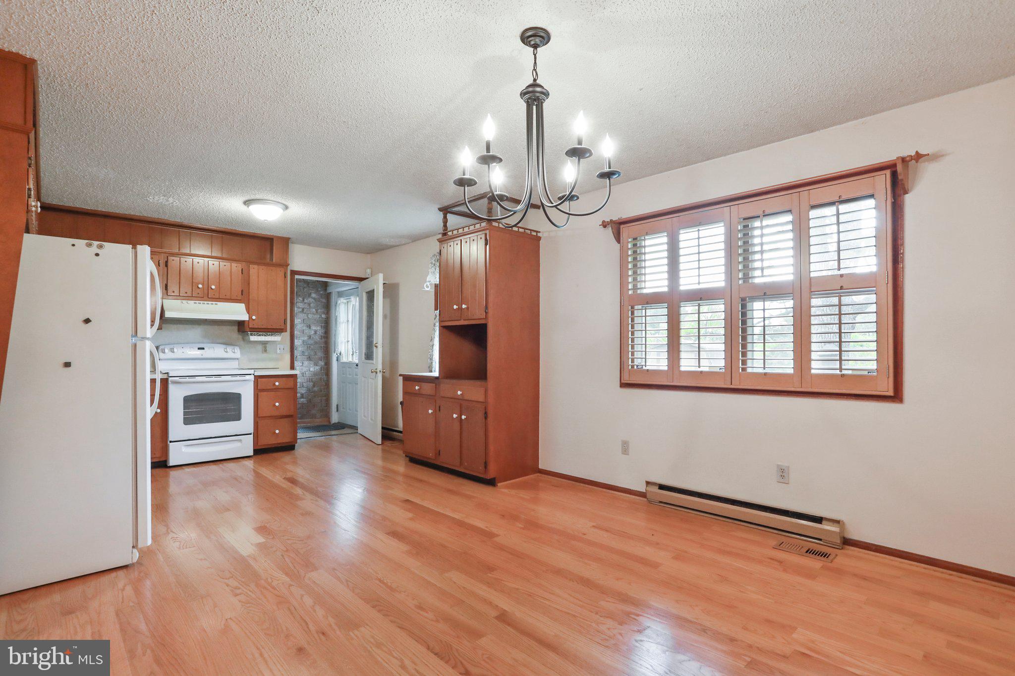 SKY-LIN PARK - Residential