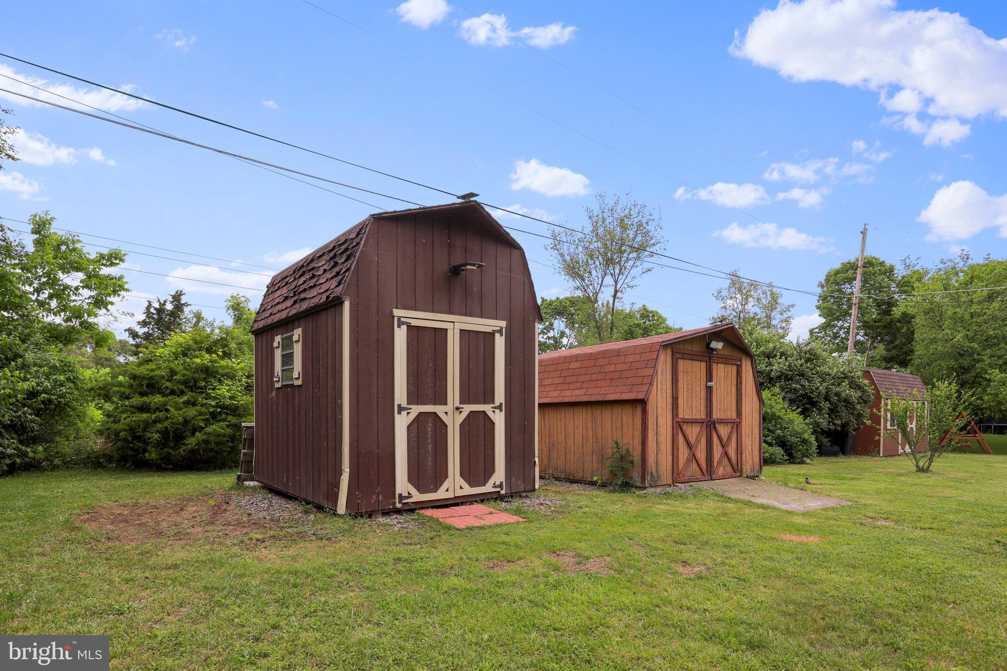 SKY-LIN PARK - Residential