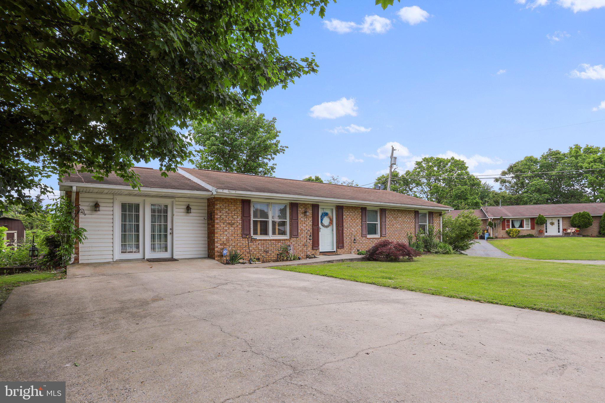 SKY-LIN PARK - Residential