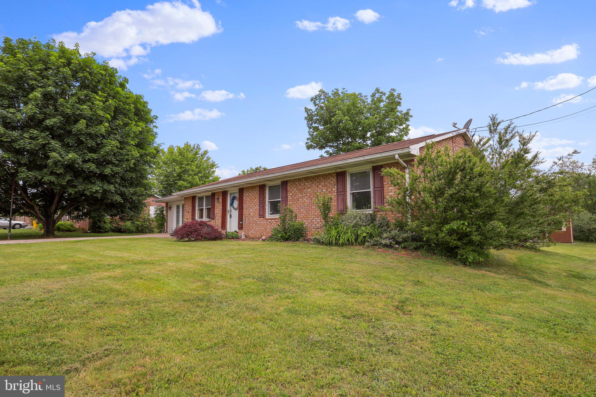 SKY-LIN PARK - Residential
