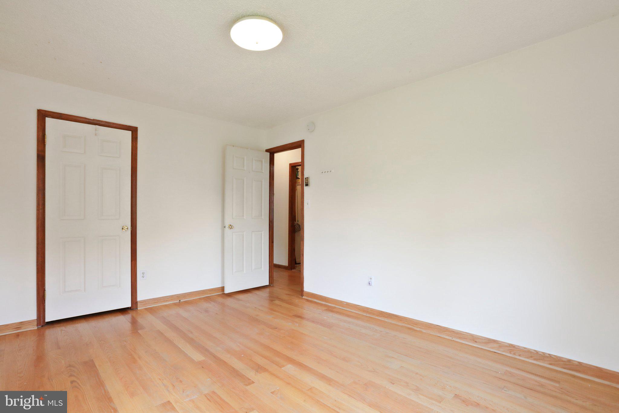 SKY-LIN PARK - Residential