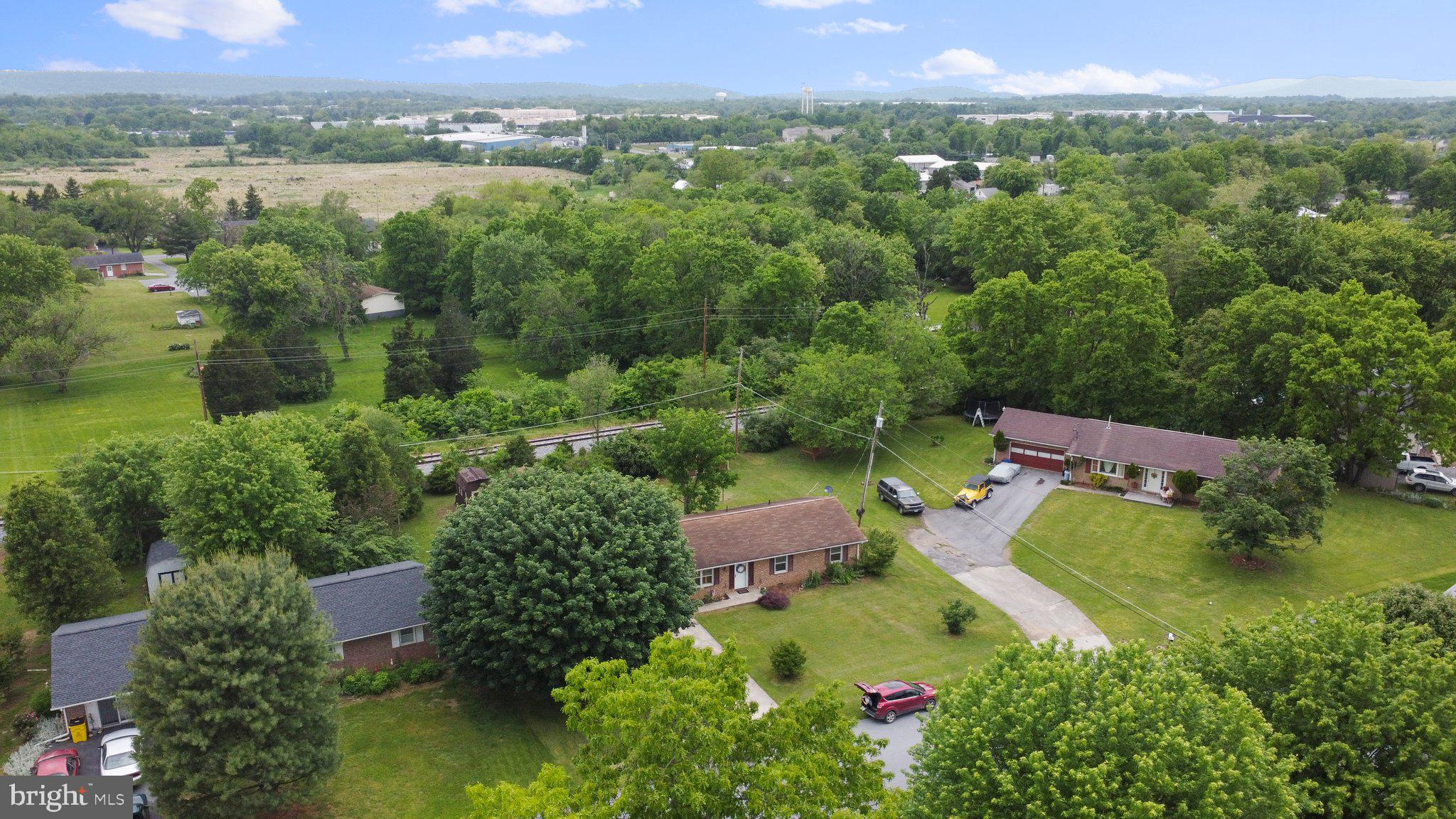 SKY-LIN PARK - Residential