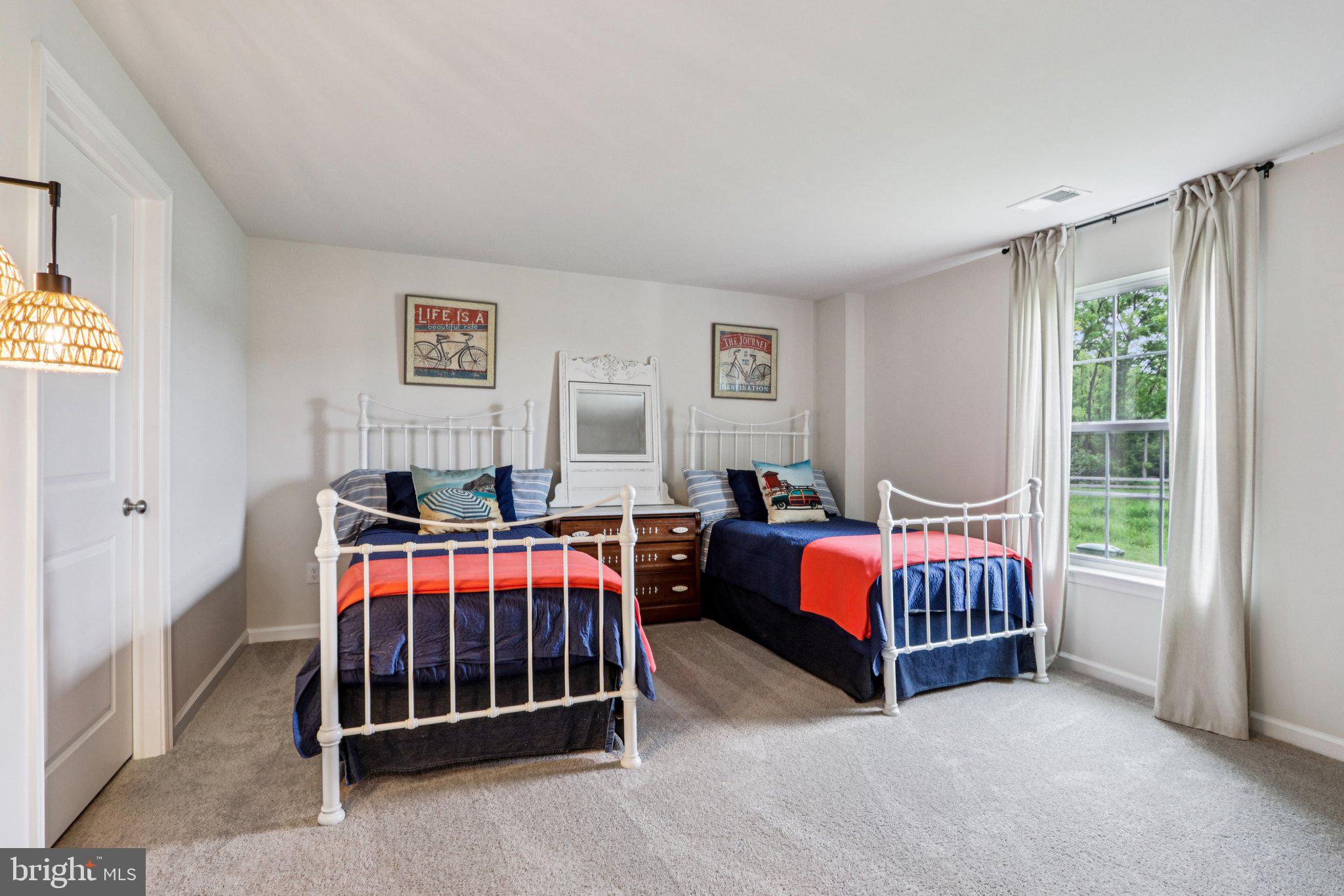 POTTSGROVE HUNT - Residential