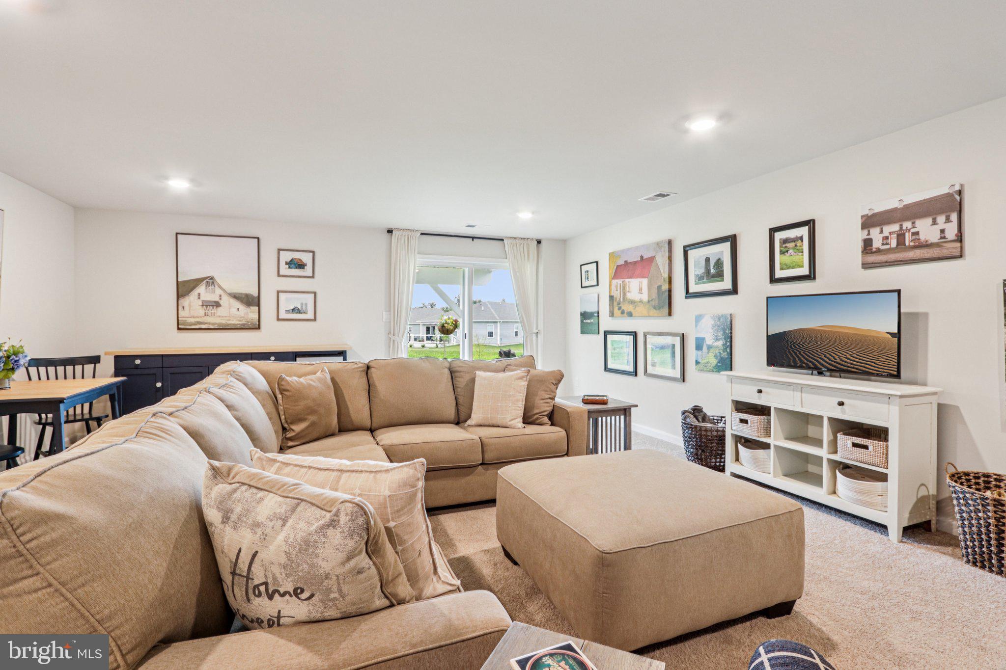 POTTSGROVE HUNT - Residential