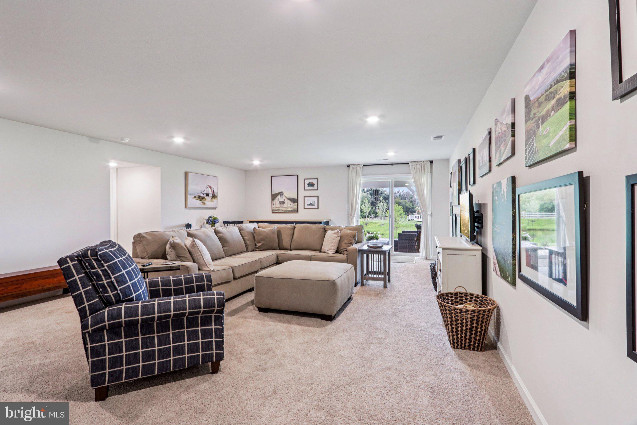 POTTSGROVE HUNT - Residential