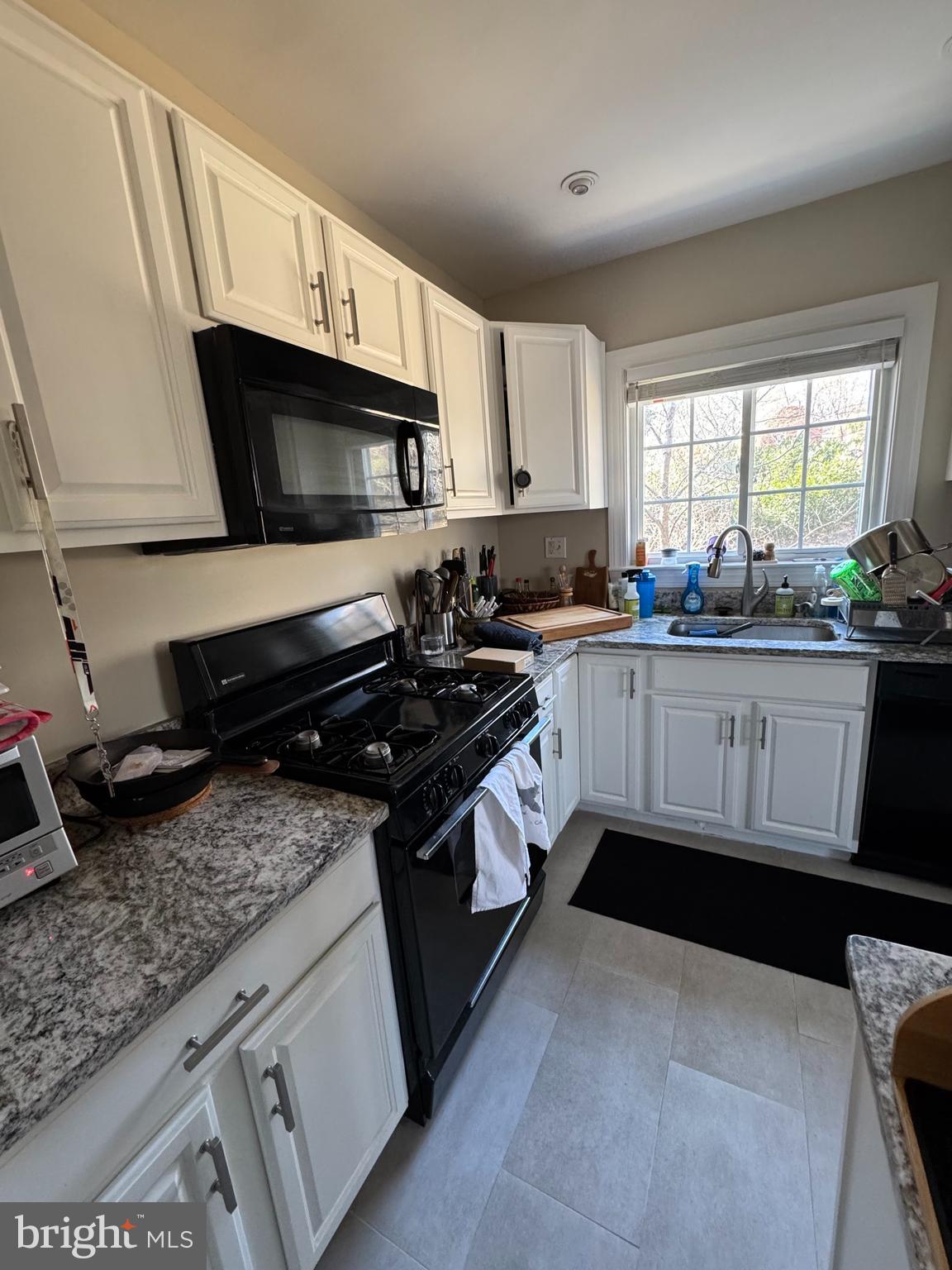 PARKFAIRFAX - Residential Lease