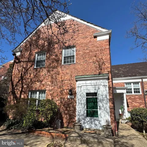 3623 Gunston Road, Alexandria, VA MLS: VAAX2042730