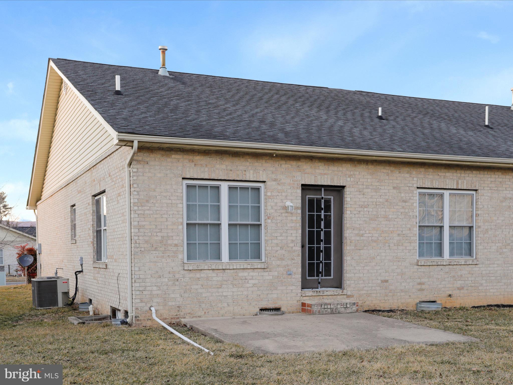 MOUNTAIN VIEW - Residential Lease