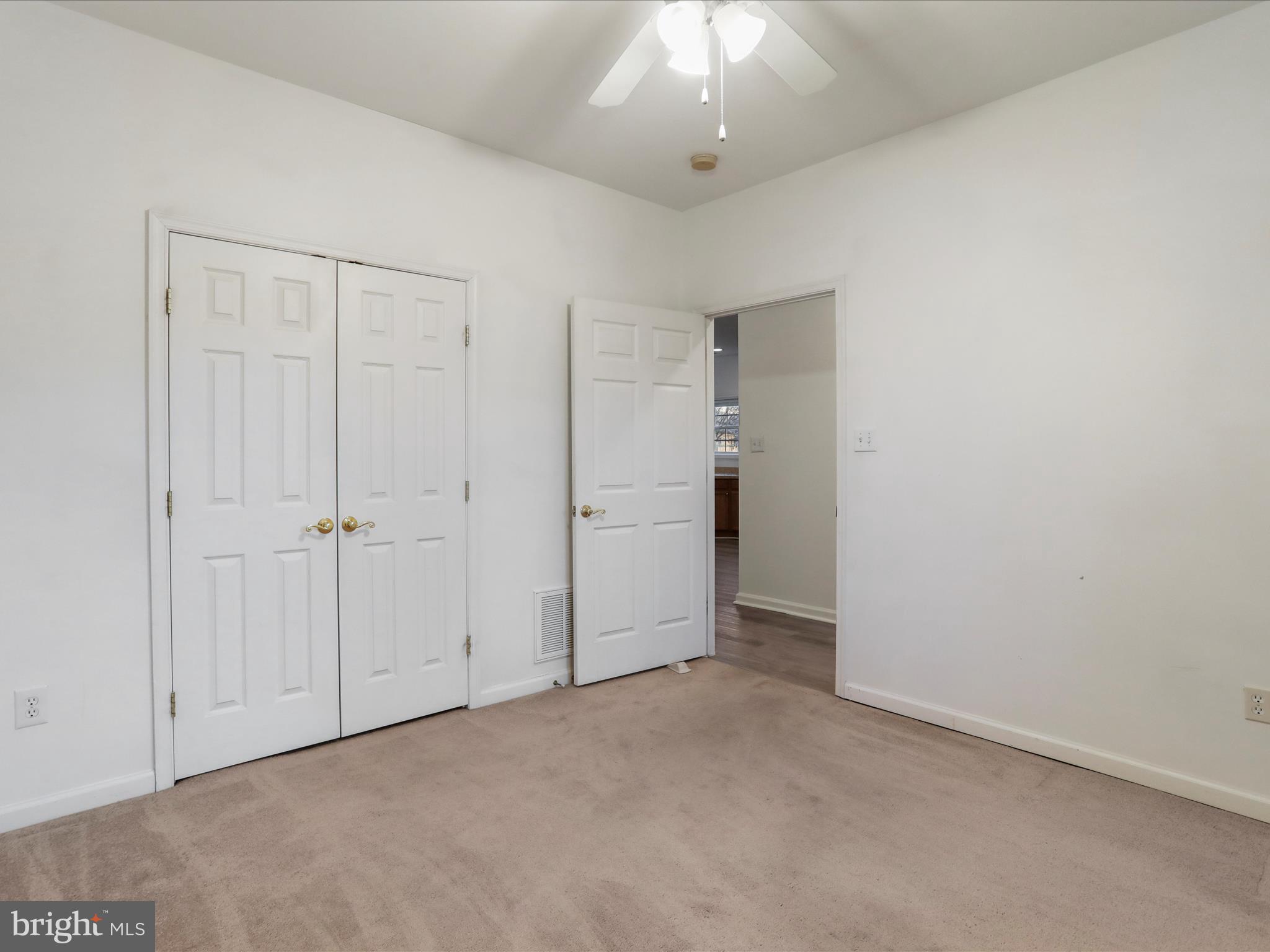 MOUNTAIN VIEW - Residential Lease