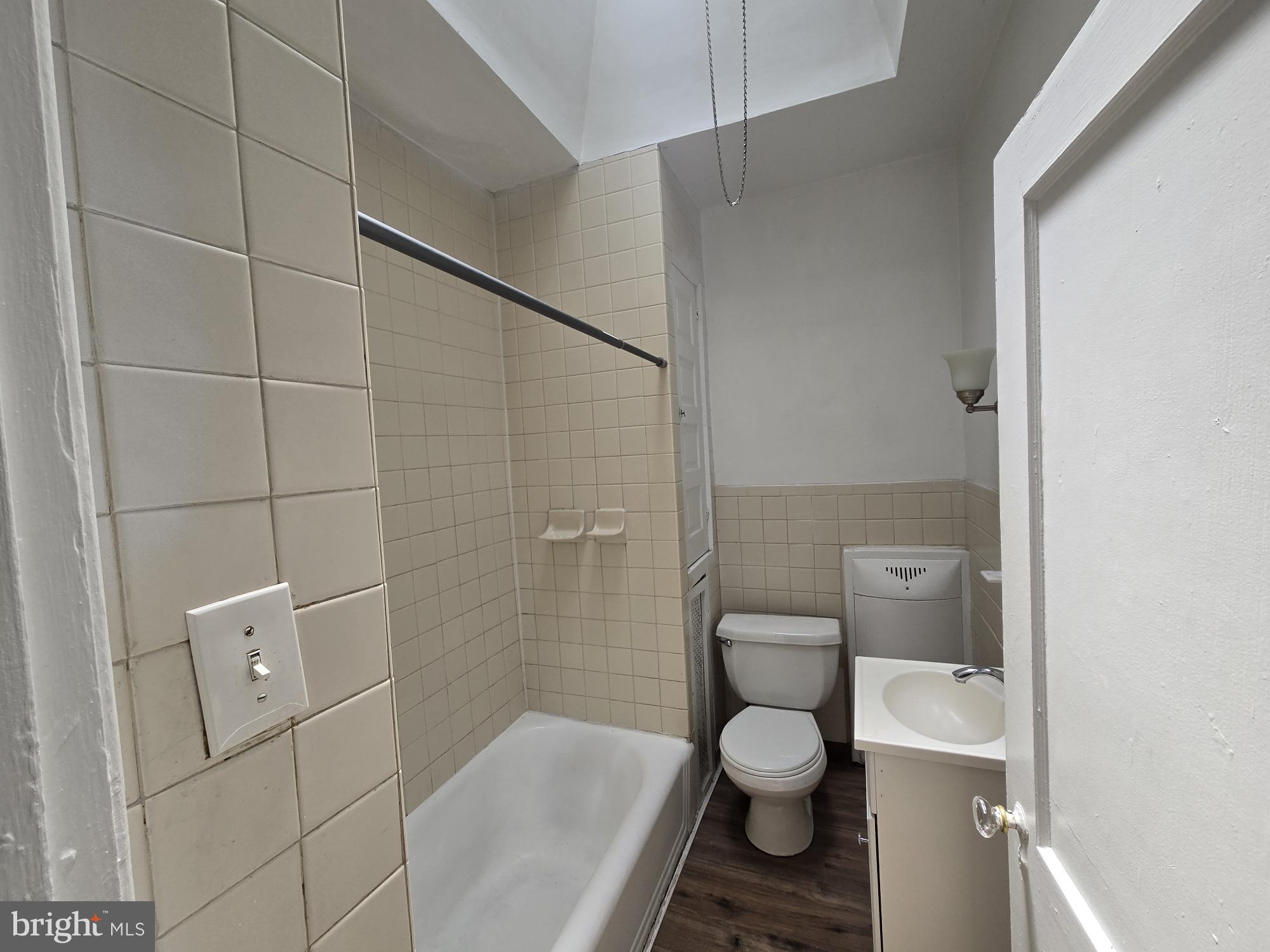 COBBS CREEK - Residential Lease