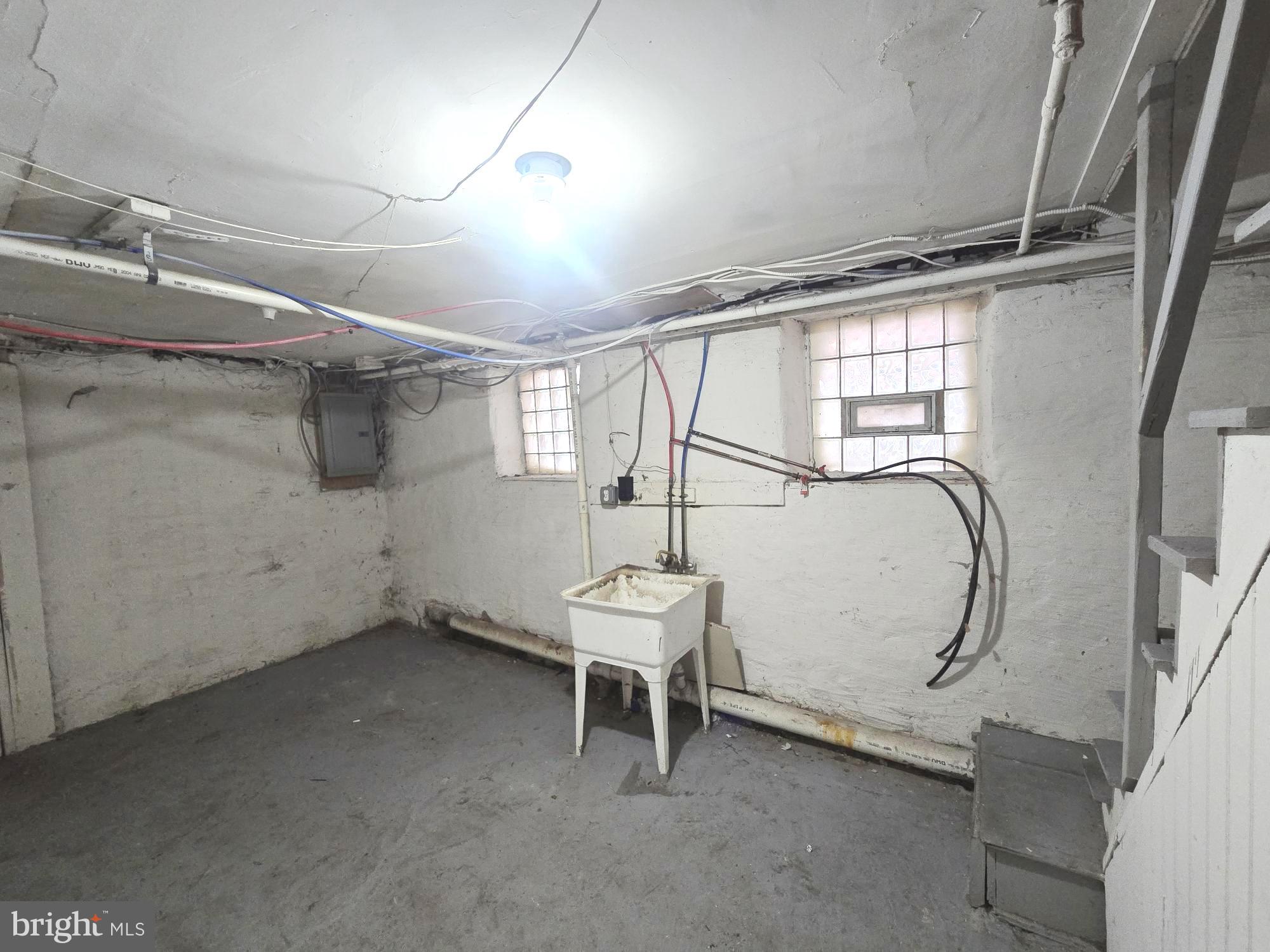 COBBS CREEK - Residential Lease