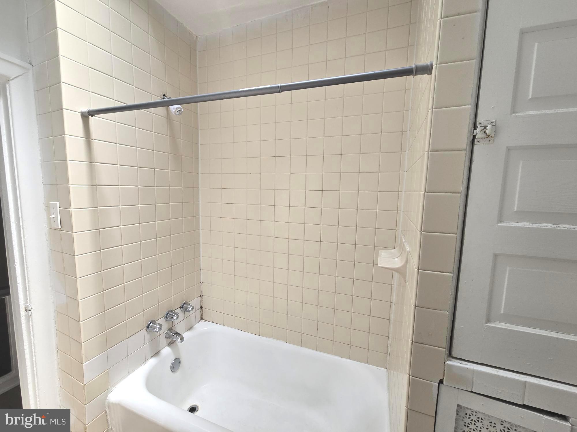 COBBS CREEK - Residential Lease