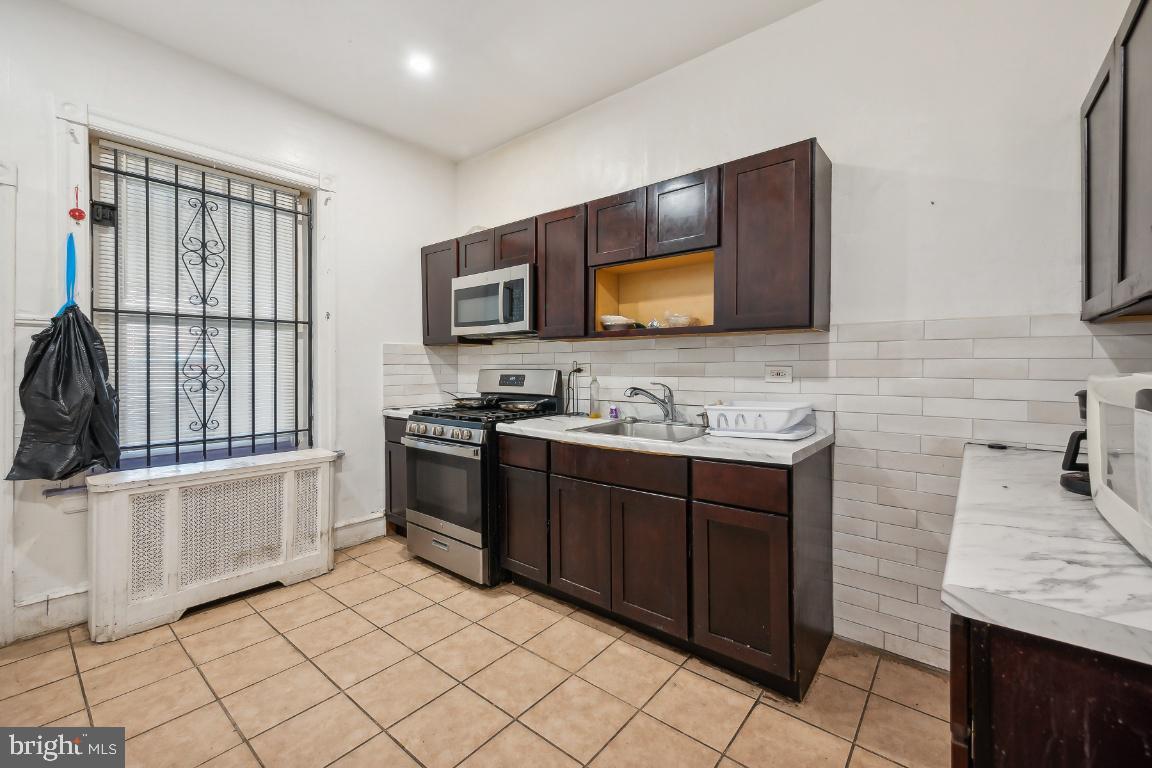 FERN ROCK - Residential