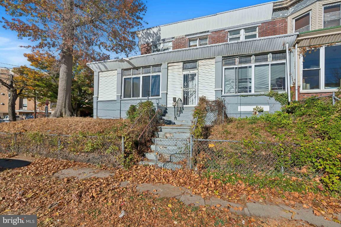 FERN ROCK - Residential