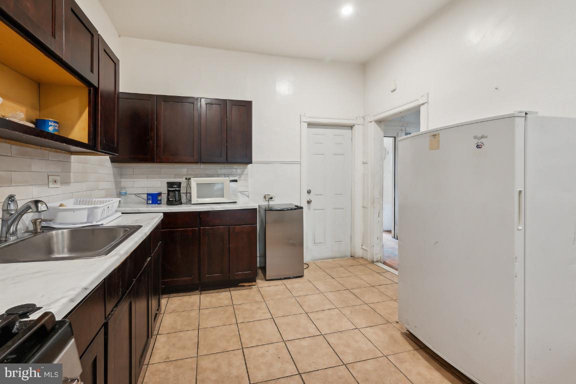 FERN ROCK - Residential