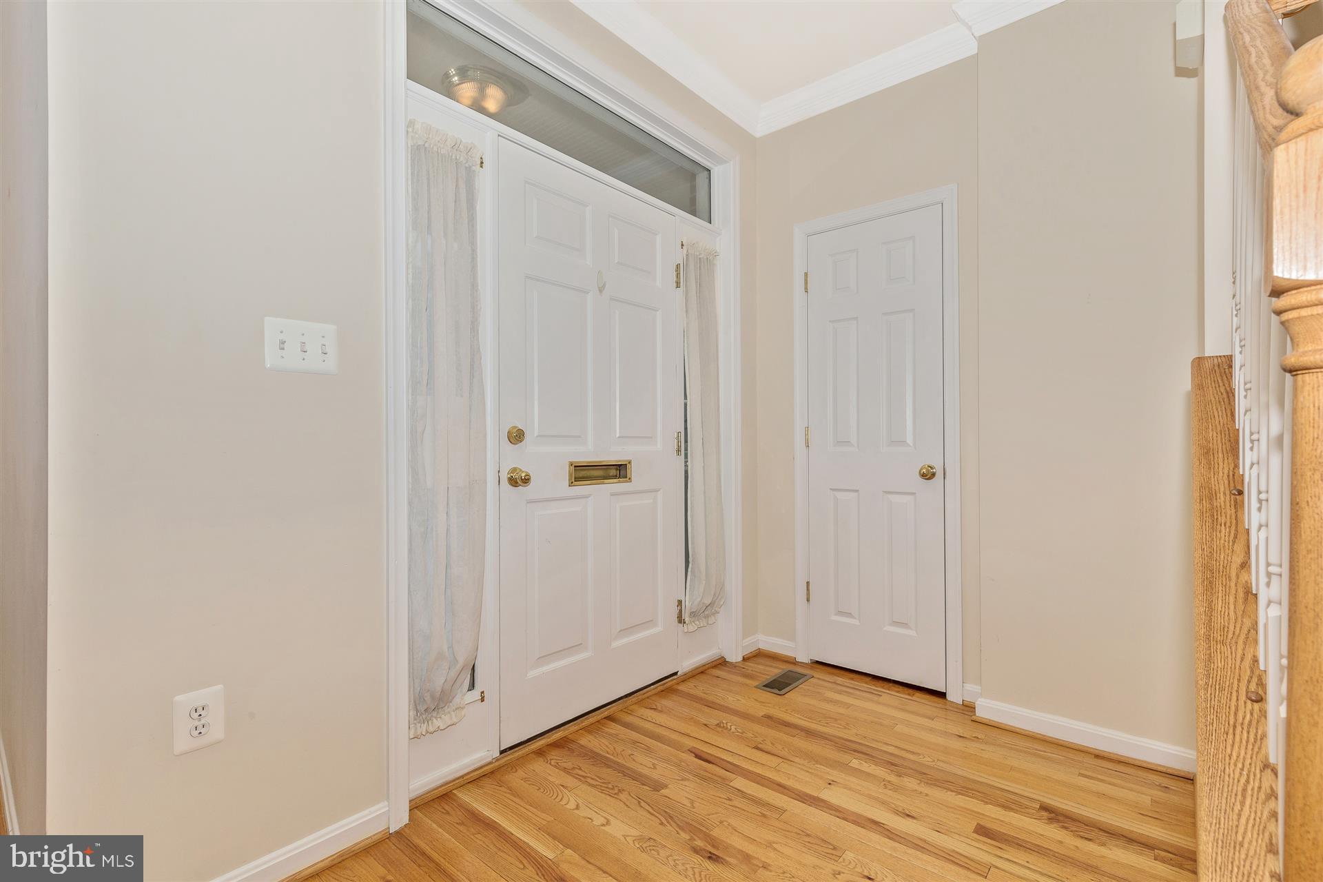 MARKET SQUARE - Residential Lease