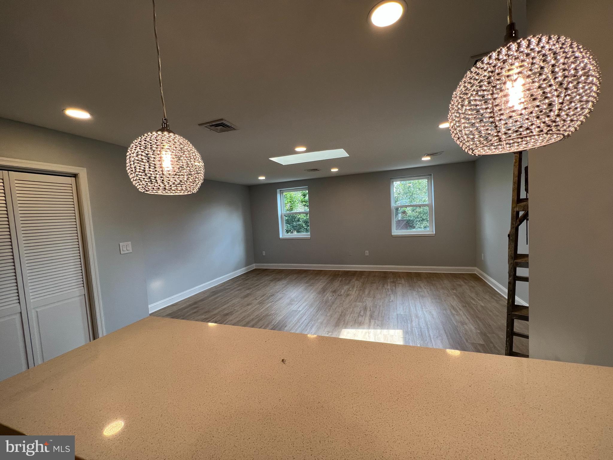 1939 MOUNT VERNON STREET 3