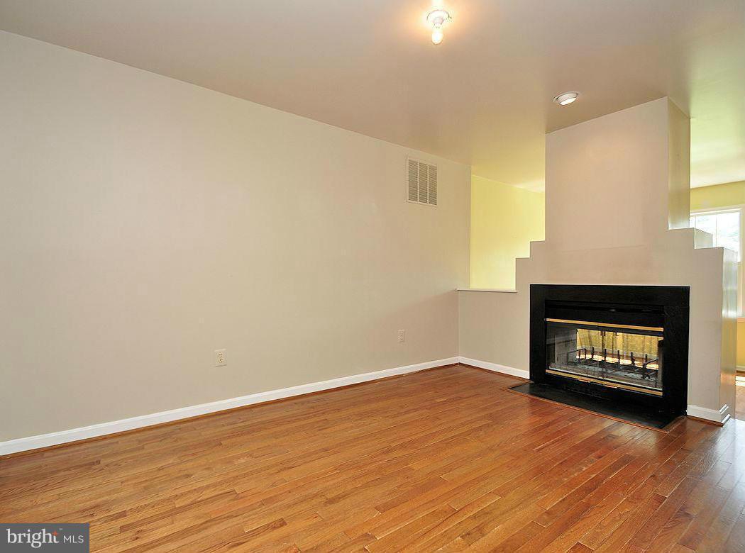 RIVA TRACE - Residential