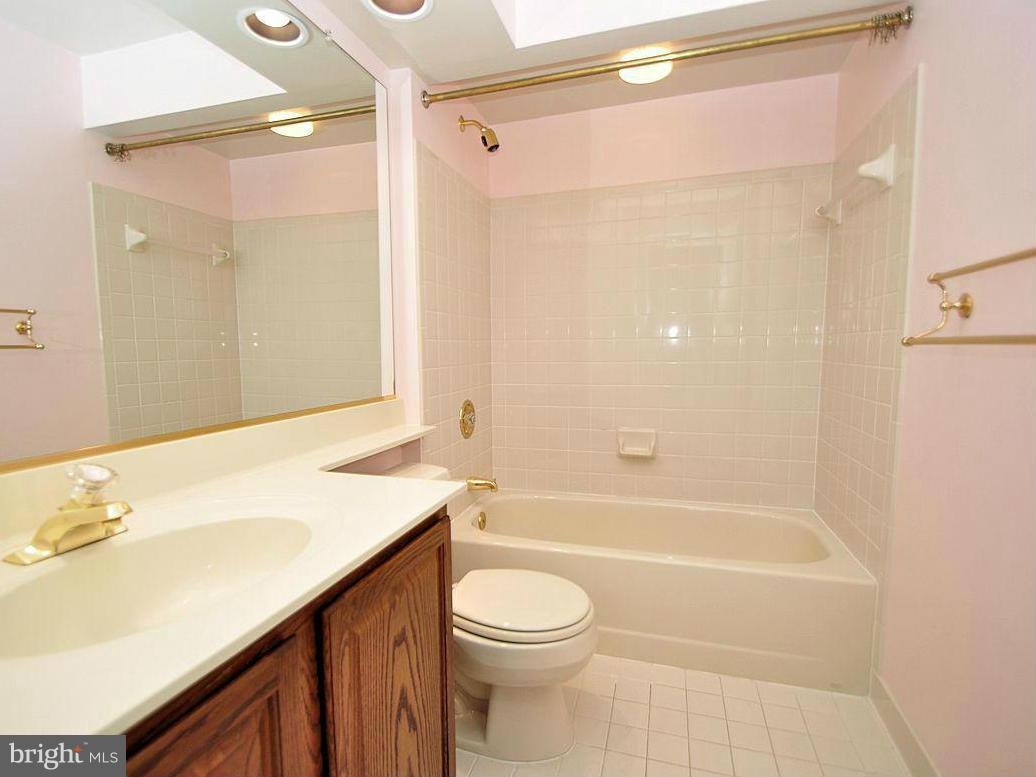 RIVA TRACE - Residential