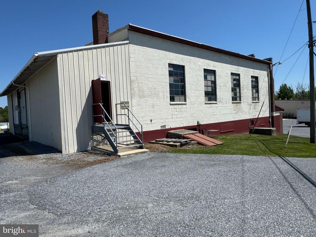 Photo of 96 W Main Street, REINHOLDS, PA 17569 (MLS # PALA2087604)
