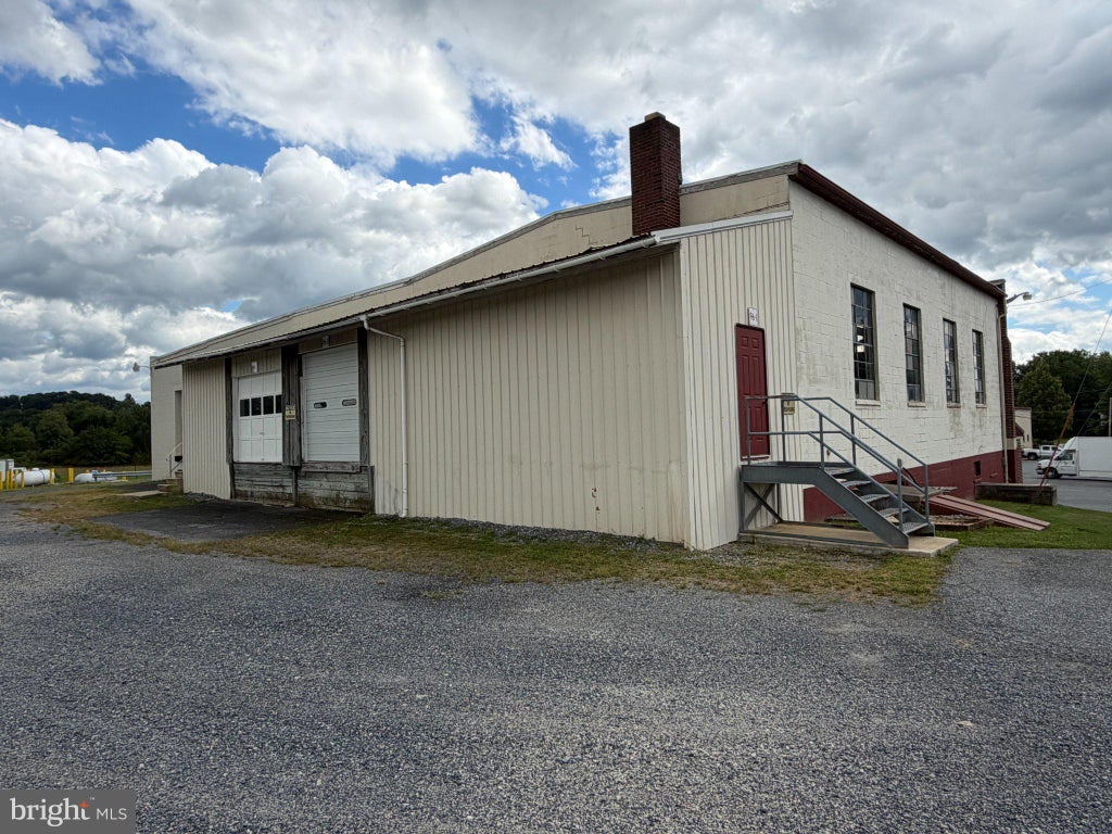 Photo of 96 W Main Street, REINHOLDS, PA 17569 (MLS # PALA2087604)