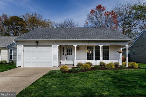 32 COTHERSTONE DRIVE SOUTHAMPTON NJ 08088