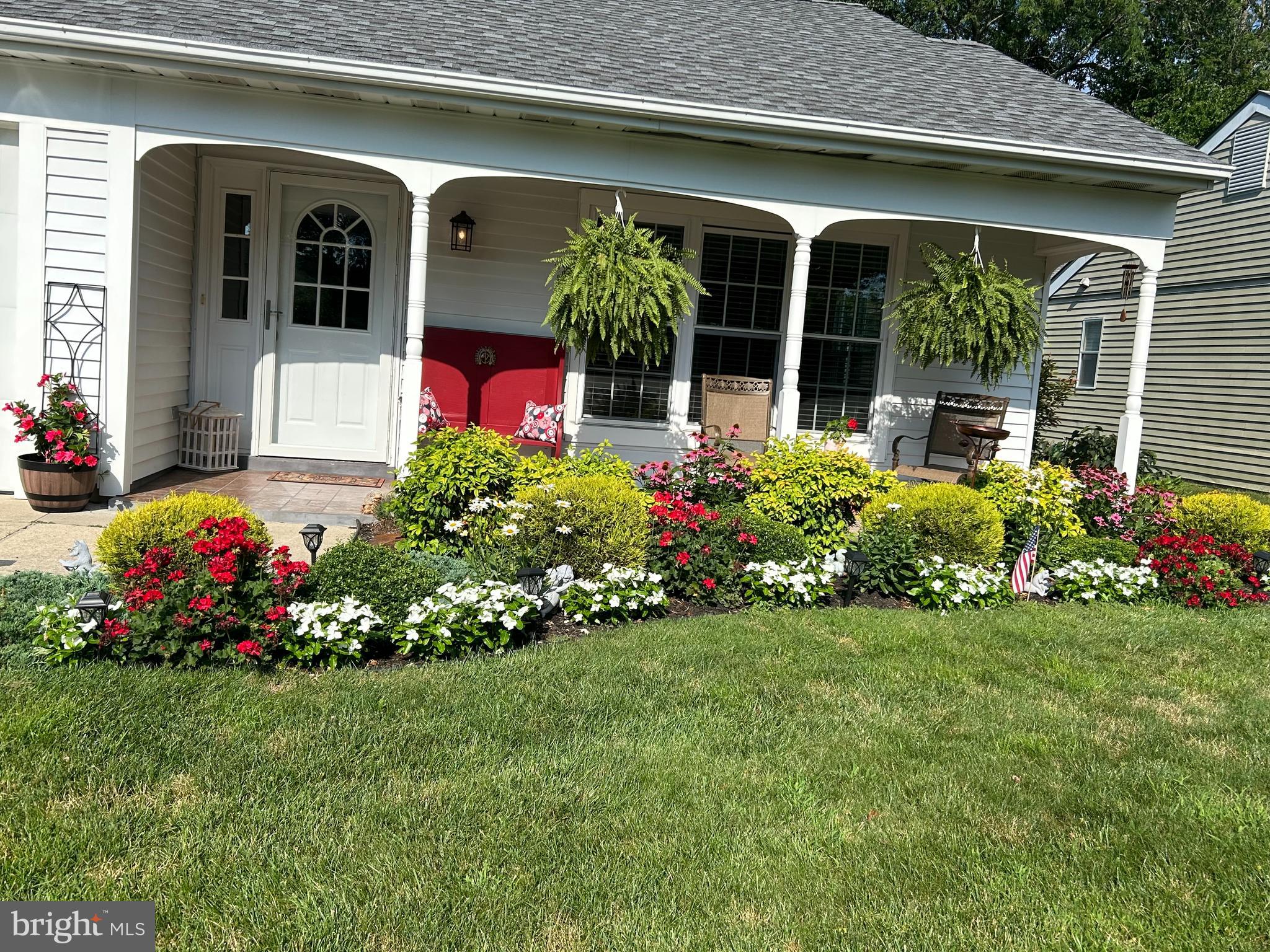 32 COTHERSTONE DRIVE