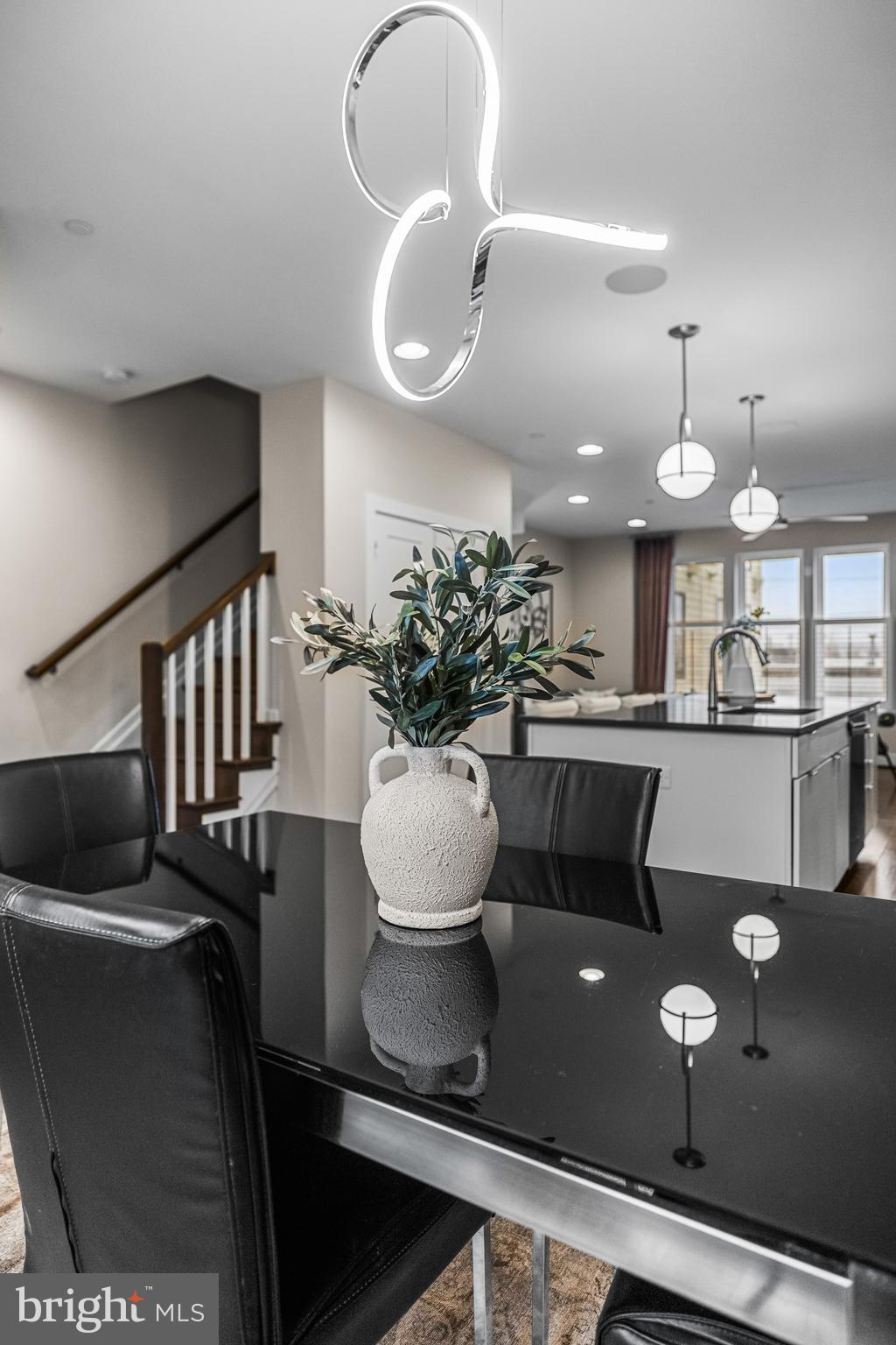 LOCUST POINT - Residential