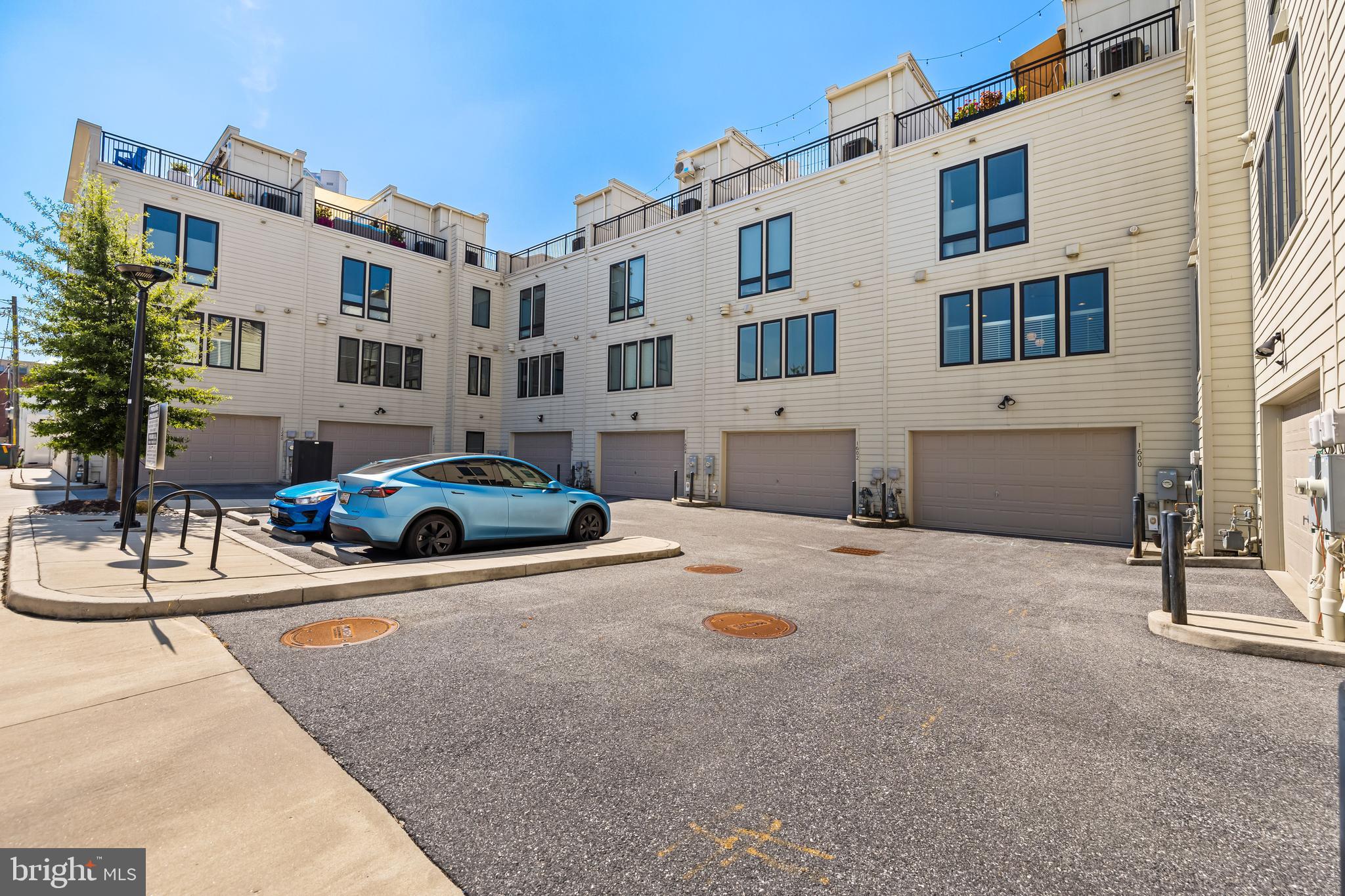 LOCUST POINT - Residential