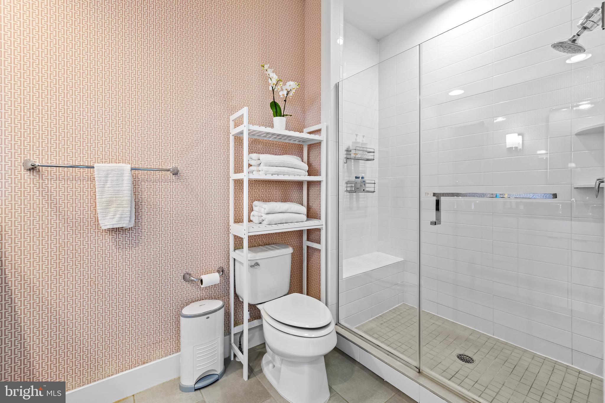 LOCUST POINT - Residential