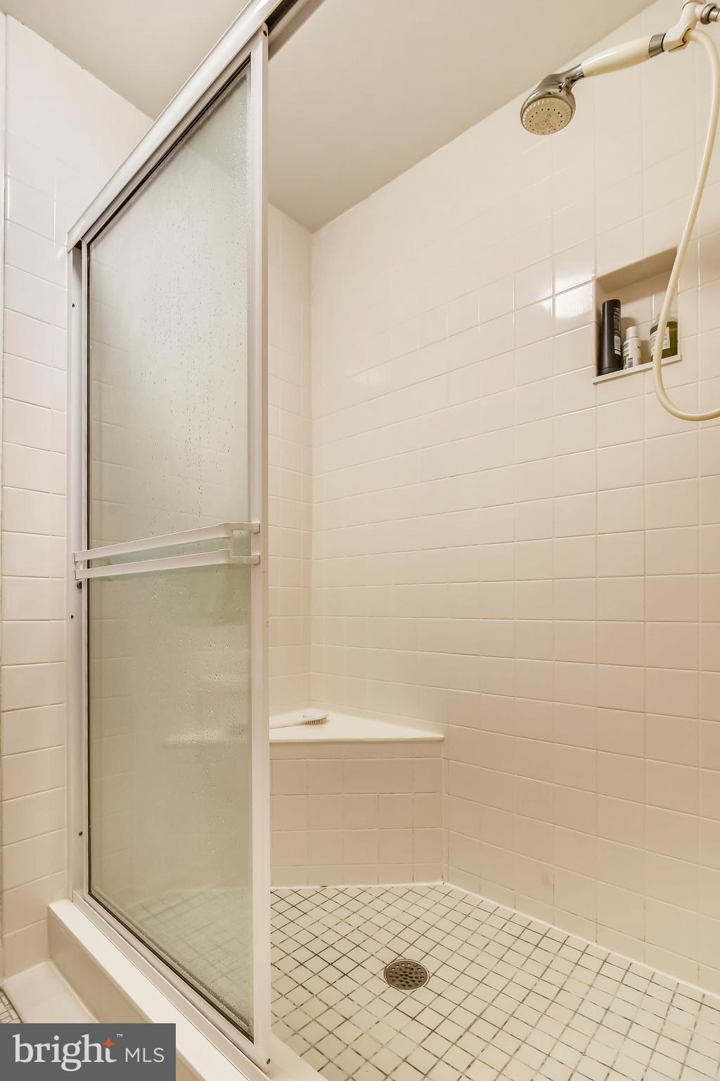 DEERFOX - Residential